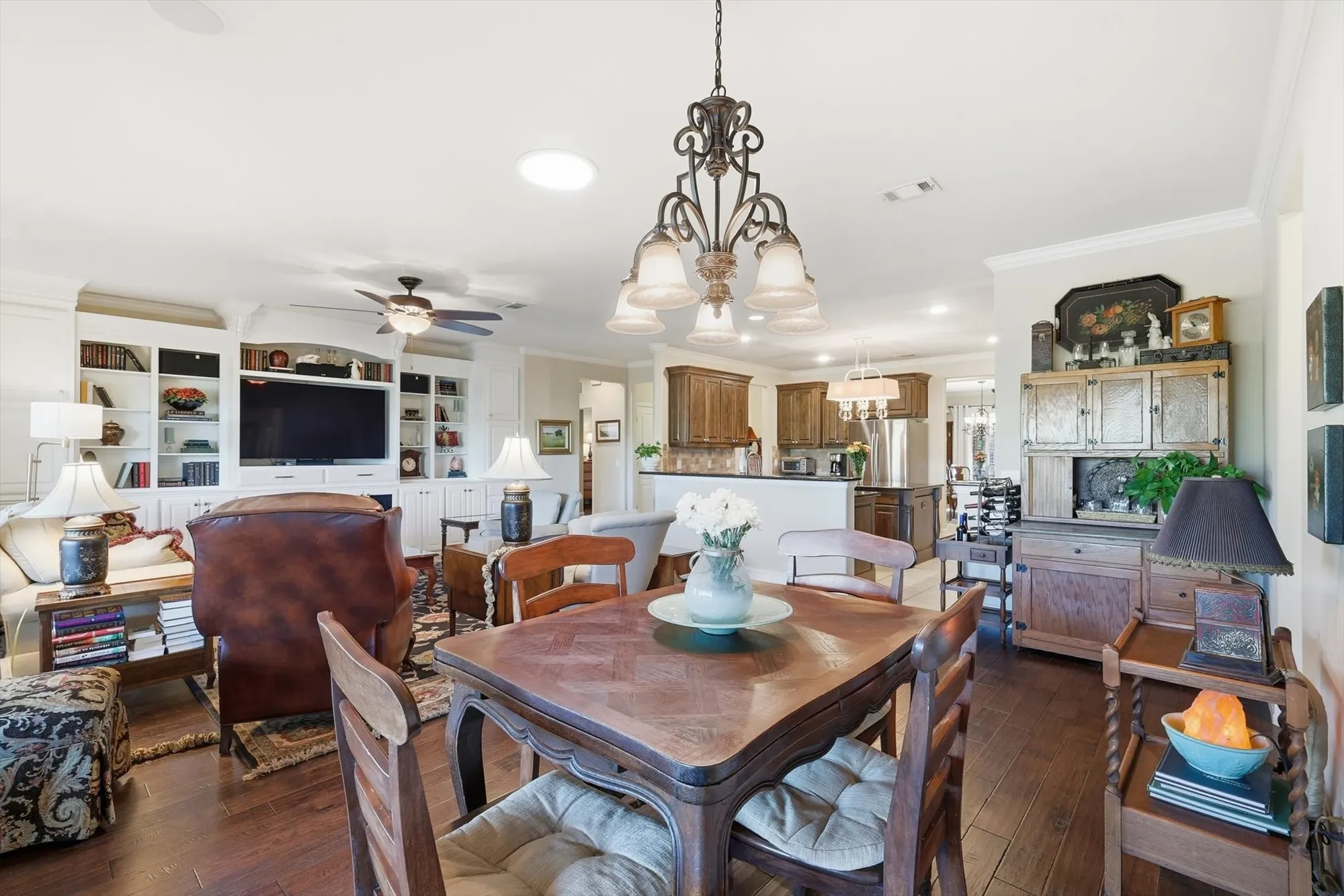 Property Slideshow image 8 of 40 | 6163 loudoun springs dr, Frisco, TX, 75036