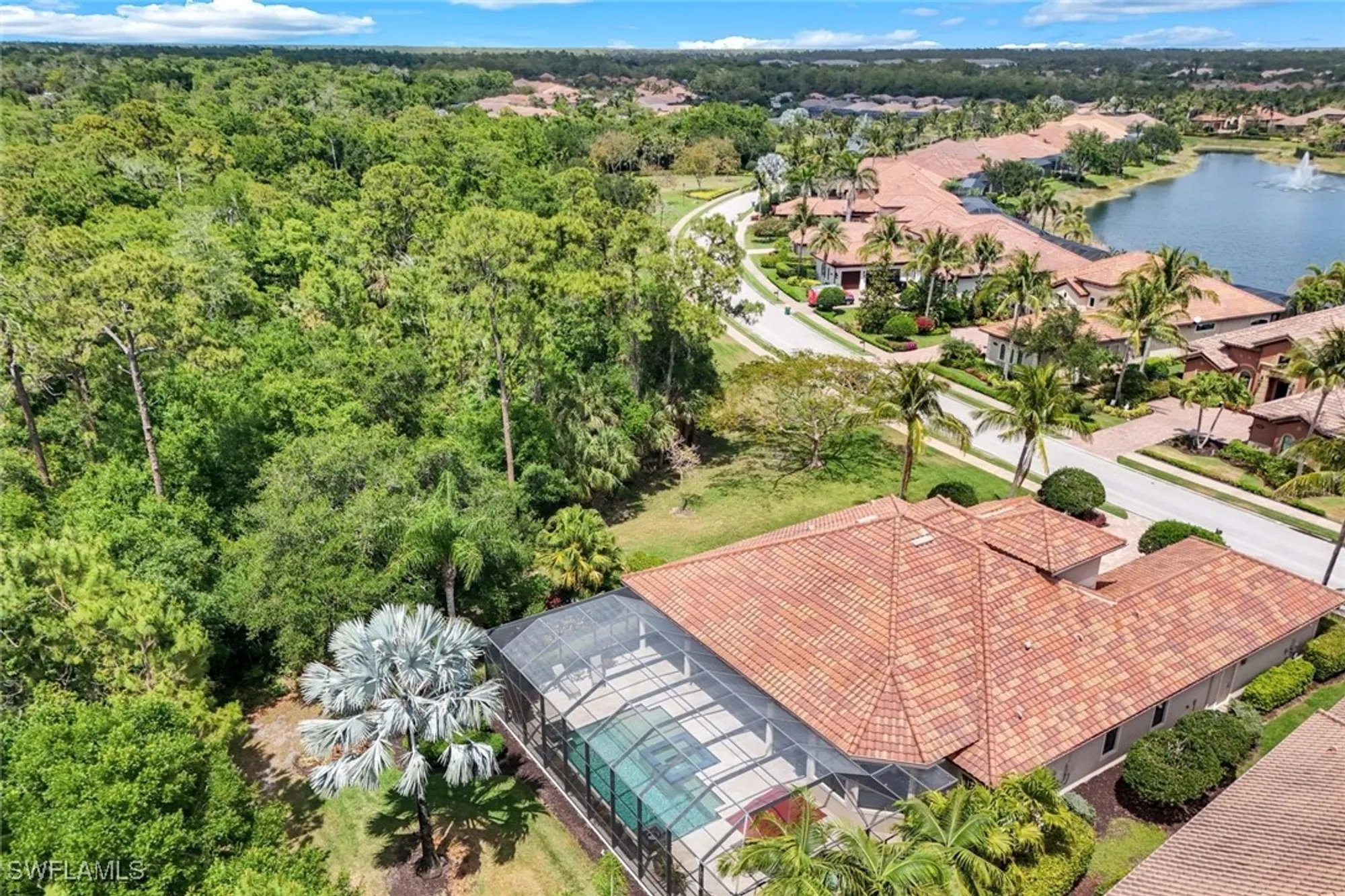 Property Slideshow image 14 of 43 | 6477 costa cir, Naples, FL, 34113