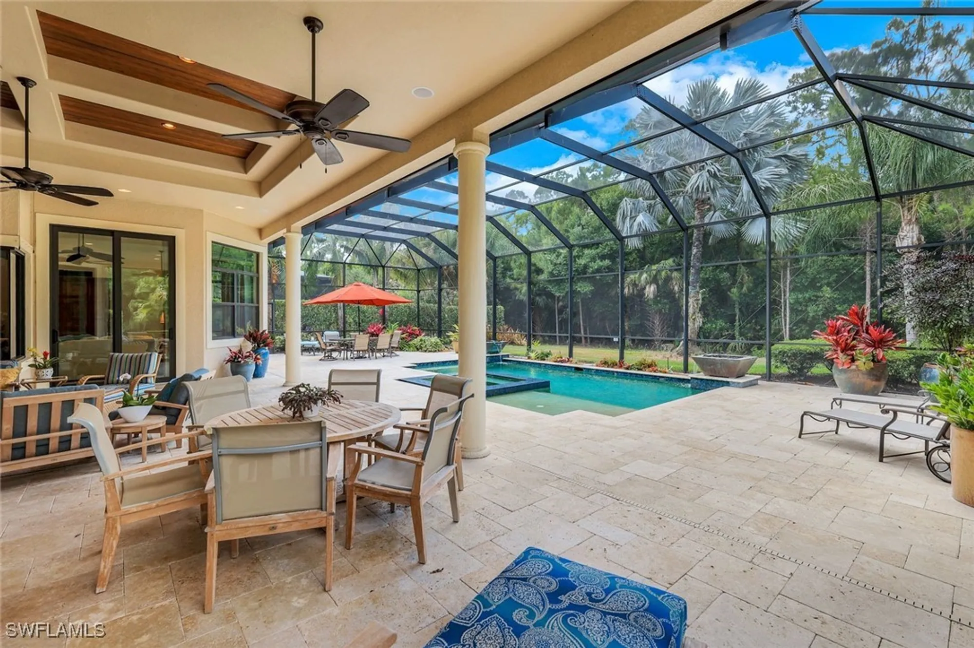 Property Slideshow image 10 of 43 | 6477 costa cir, Naples, FL, 34113