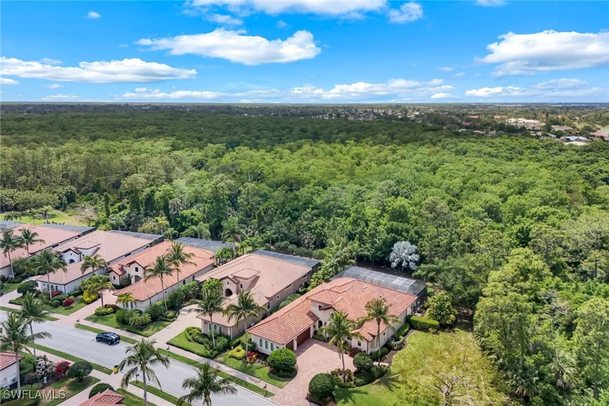 Property Slideshow image 5 of 43 | 6477 costa cir, Naples, FL, 34113