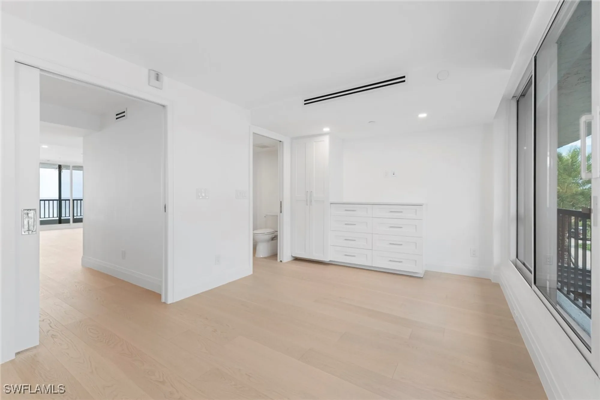 Property Slideshow image 19 of 29 | 2388 gulf shore blvd n # 204, Naples, FL, 34103