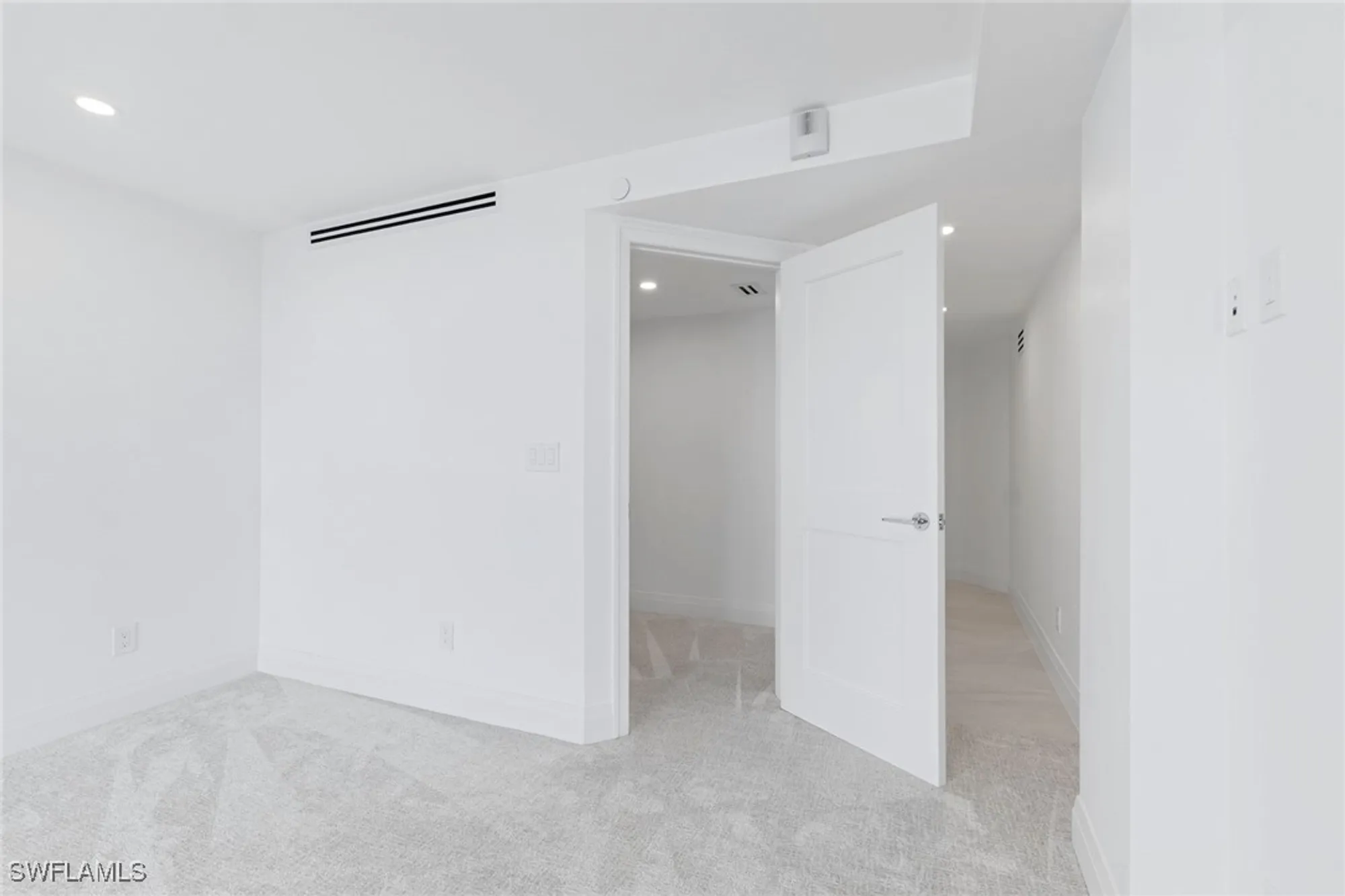 Property Slideshow image 13 of 29 | 2388 gulf shore blvd n # 204, Naples, FL, 34103