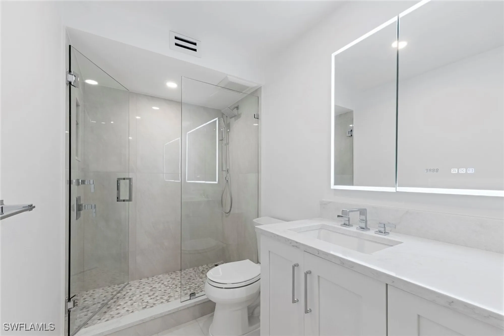 Property Slideshow image 22 of 29 | 2388 gulf shore blvd n # 204, Naples, FL, 34103