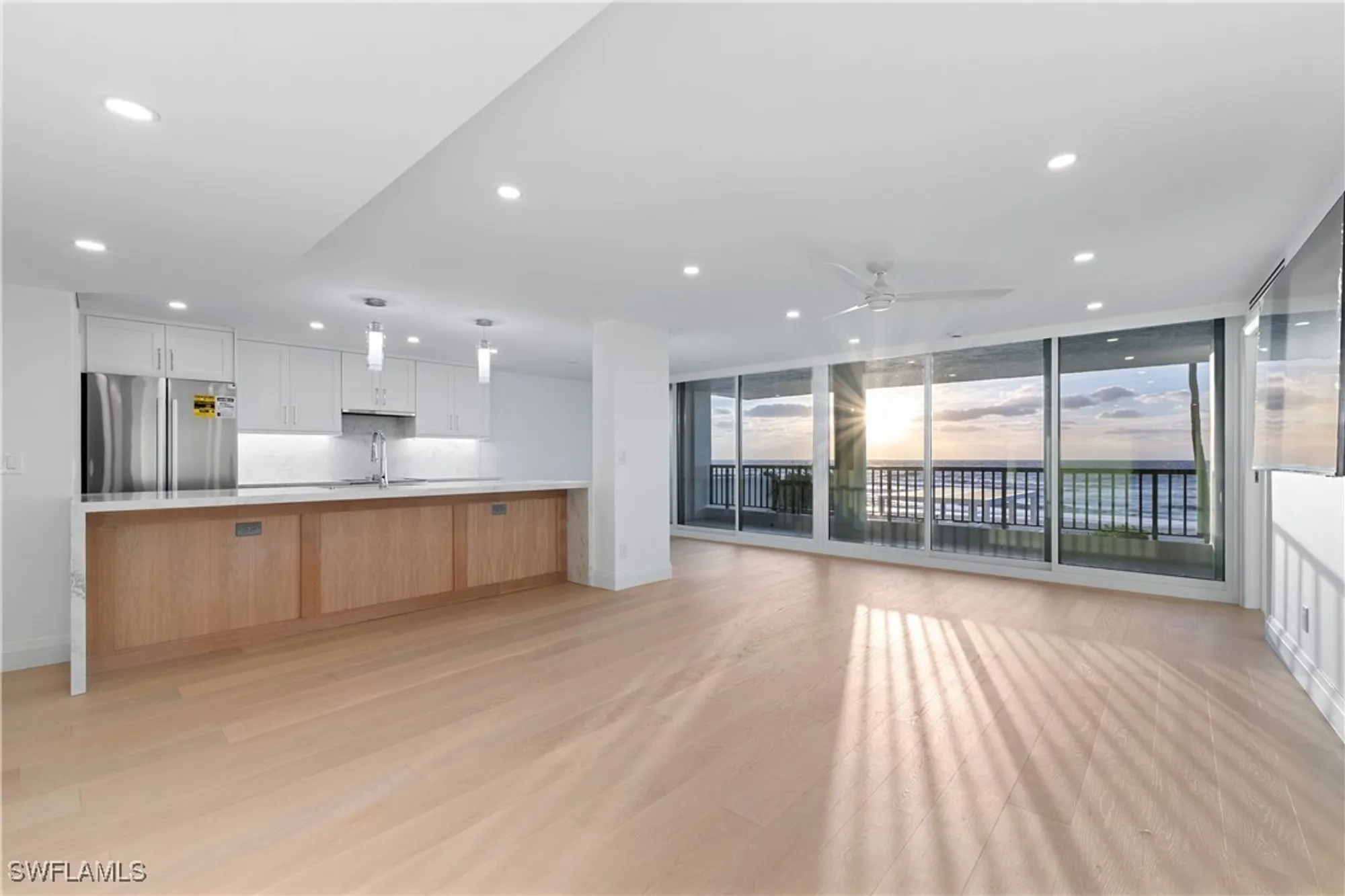 Property Slideshow image 6 of 29 | 2388 gulf shore blvd n # 204, Naples, FL, 34103