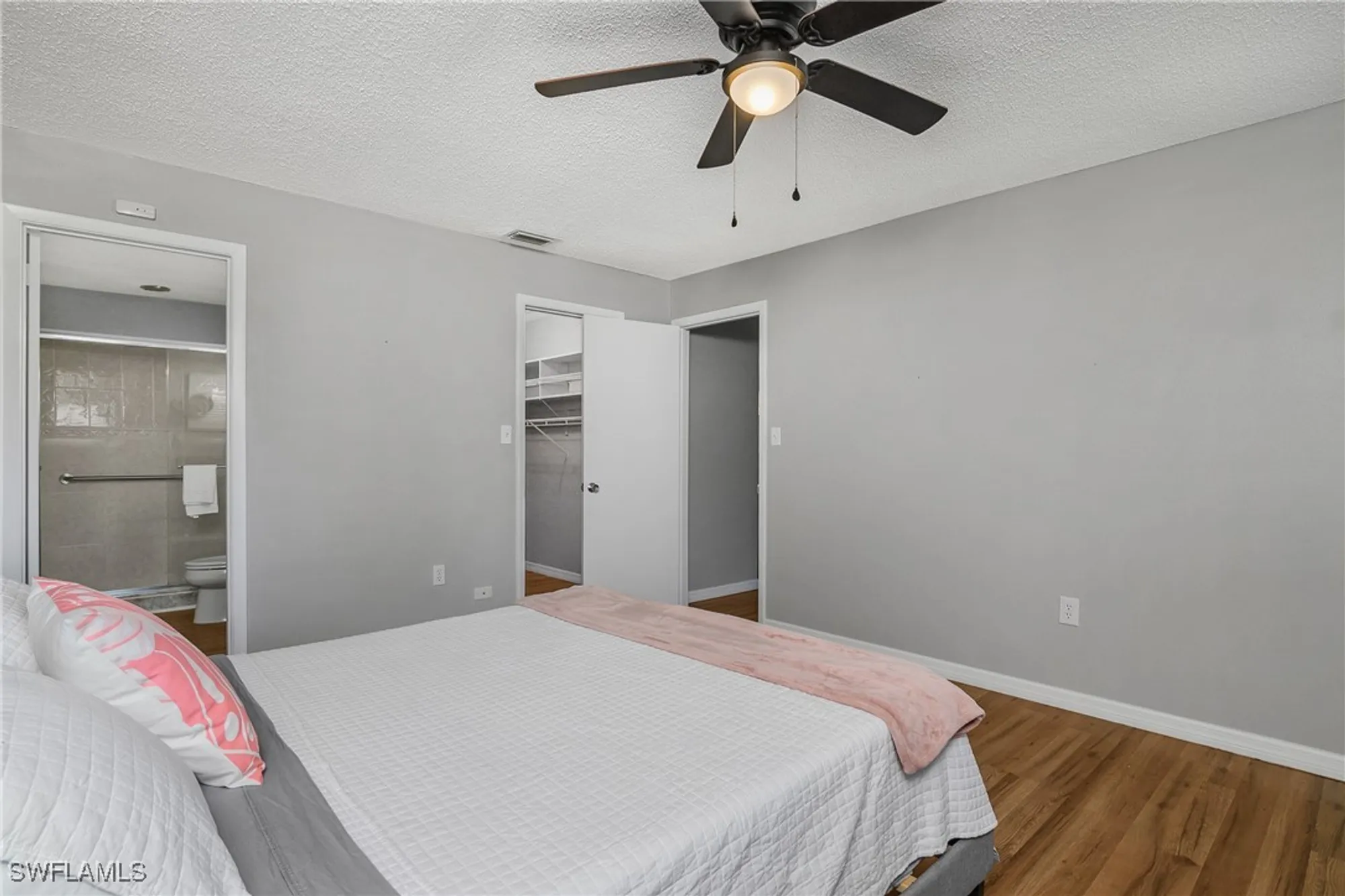 Property Slideshow image 18 of 27 | 3538 silver pine ct 87, Sarasota, FL, 34231