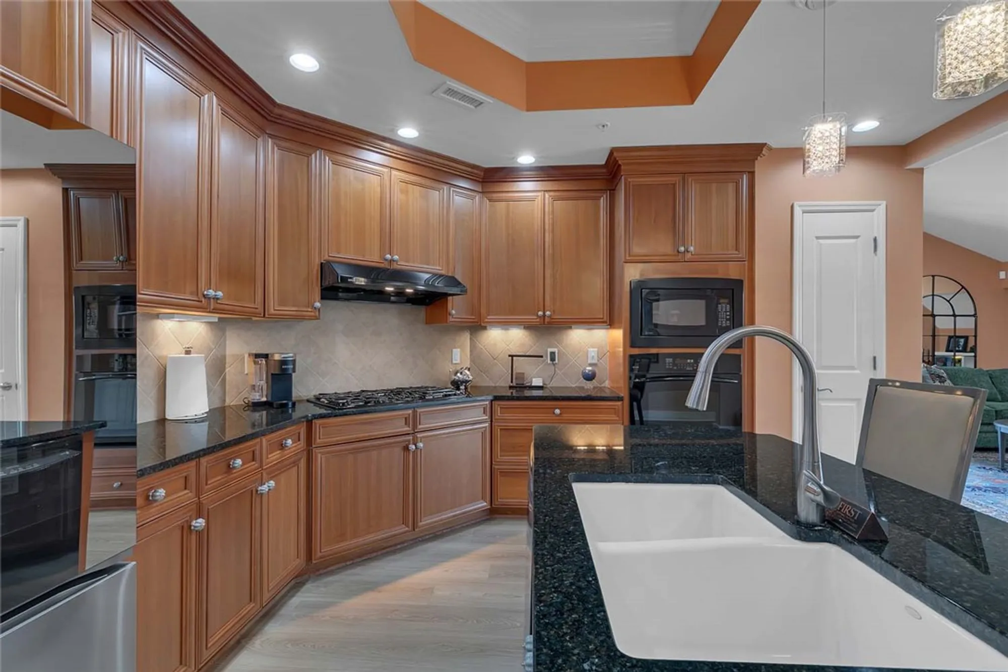 Property Slideshow image 16 of 34 | 2304 eaglescliffe, Williamsburg, VA, 23188