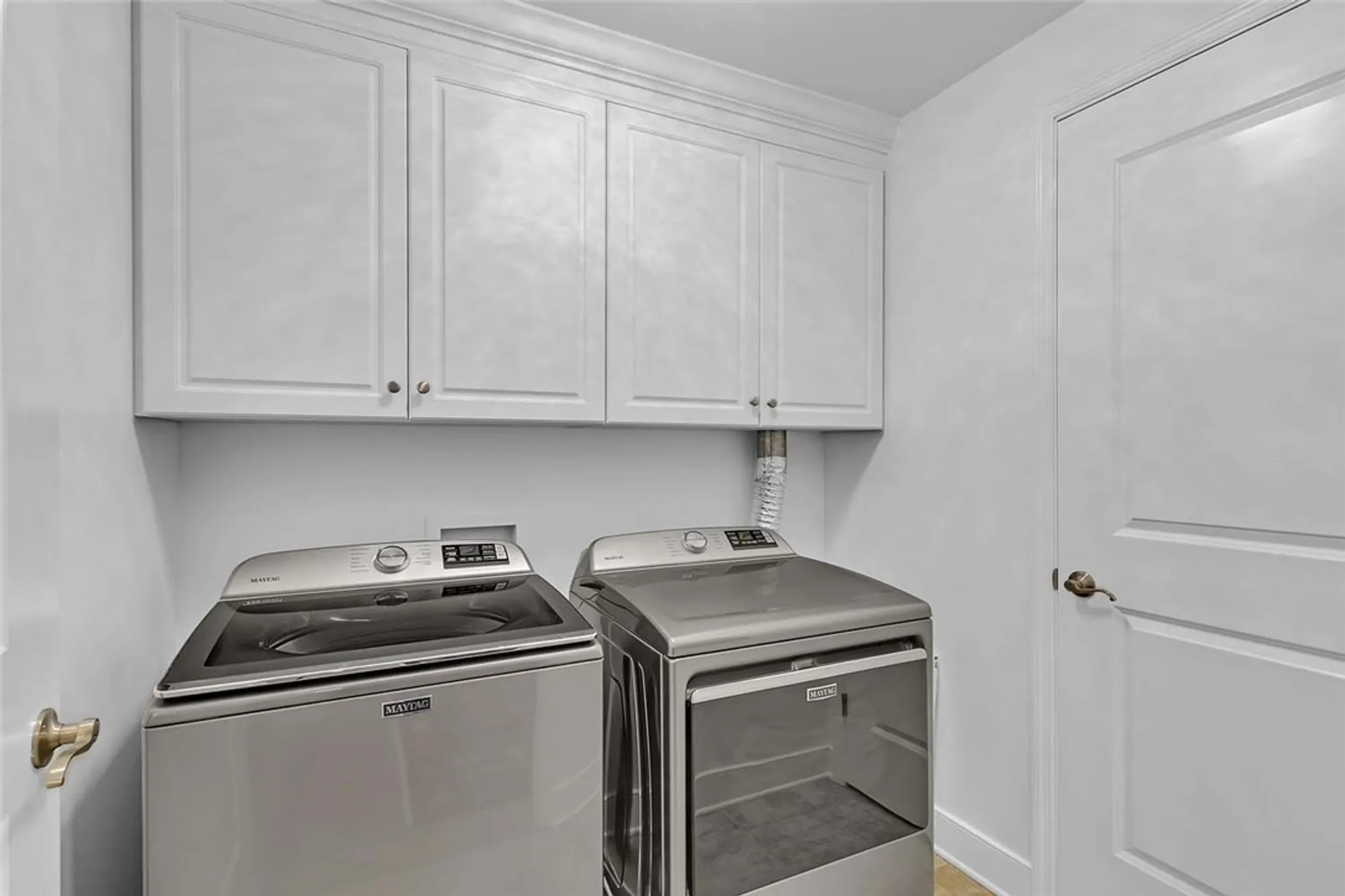 Property Slideshow image 17 of 34 | 2304 eaglescliffe, Williamsburg, VA, 23188