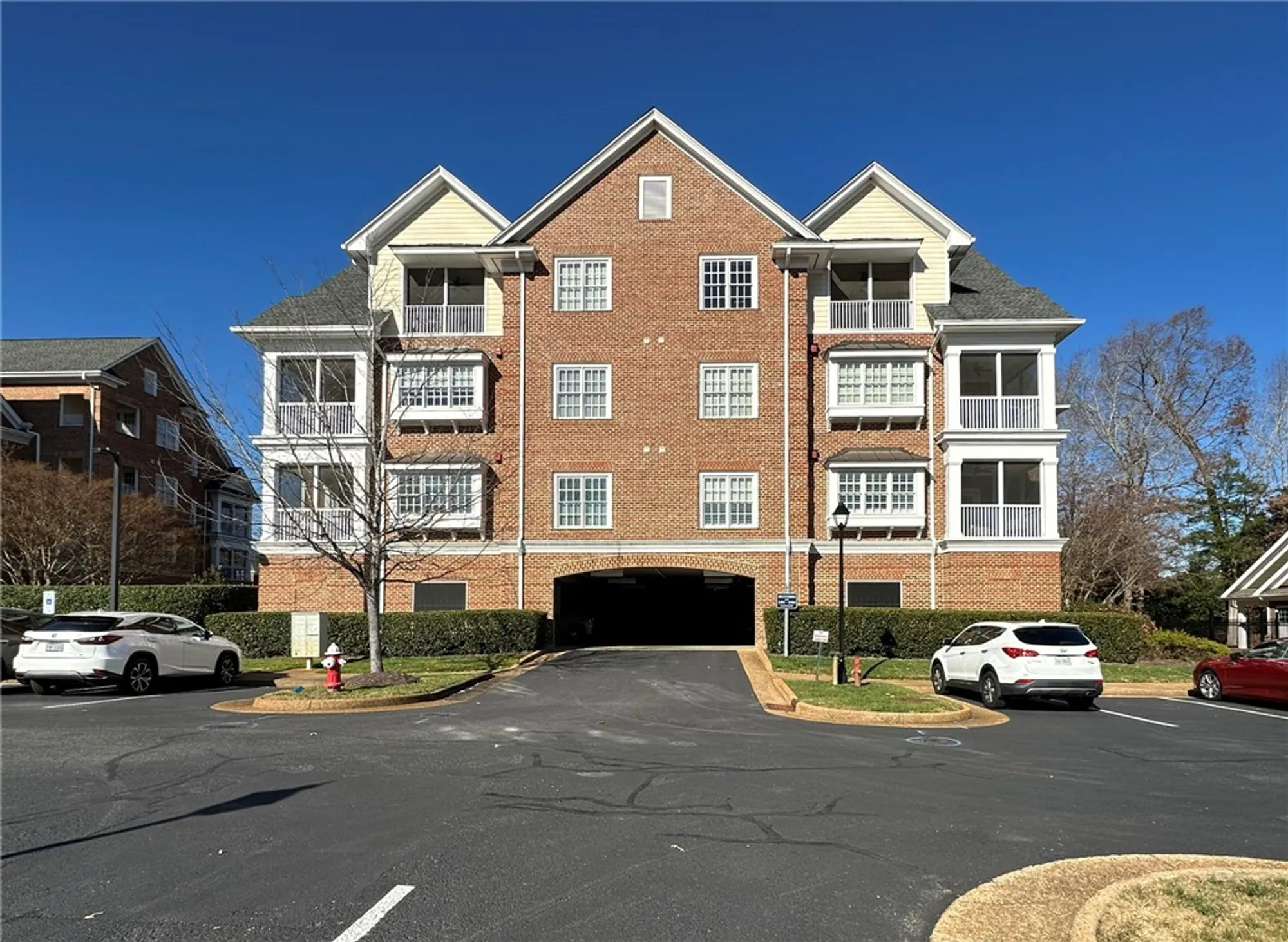 Property Slideshow image 1 of 34 | 2304 eaglescliffe, Williamsburg, VA, 23188