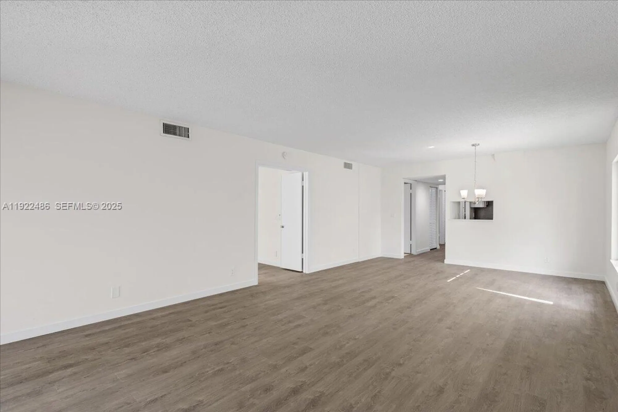 Property Slideshow image 14 of 18 | 10187 mangrove dr apt 201, Boynton Beach, FL, 33437