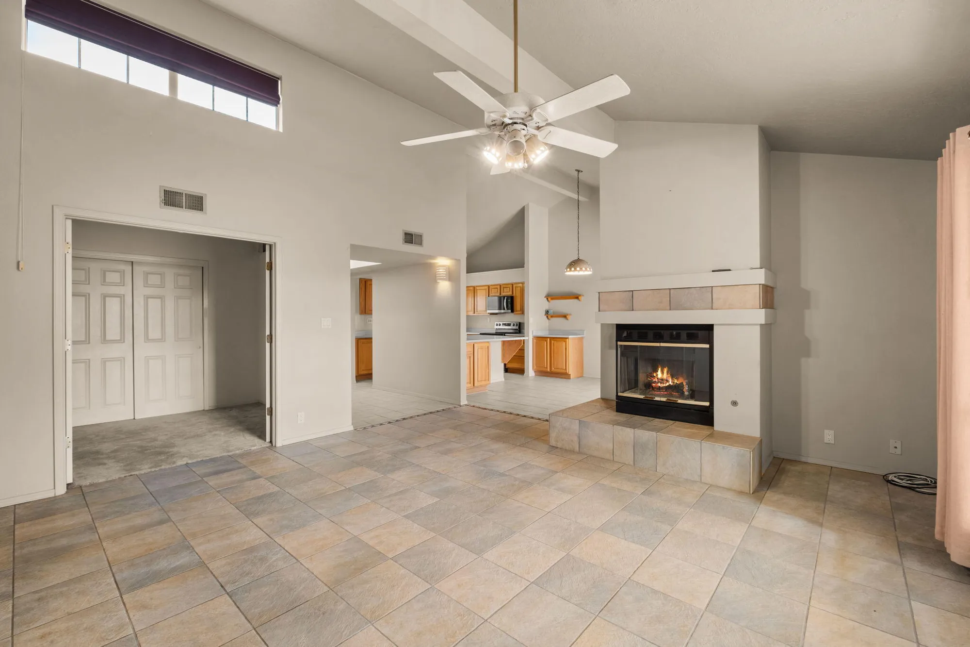 Property Slideshow image 6 of 20 | 504 eastlake dr, Rio Rancho, NM, 87124