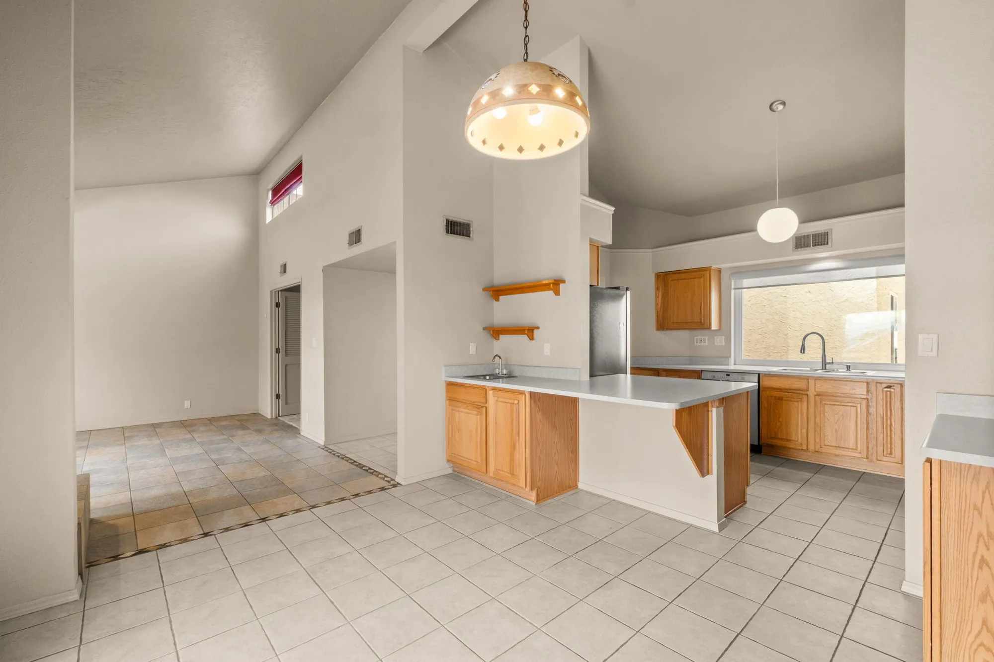 Property Slideshow image 9 of 20 | 504 eastlake dr, Rio Rancho, NM, 87124