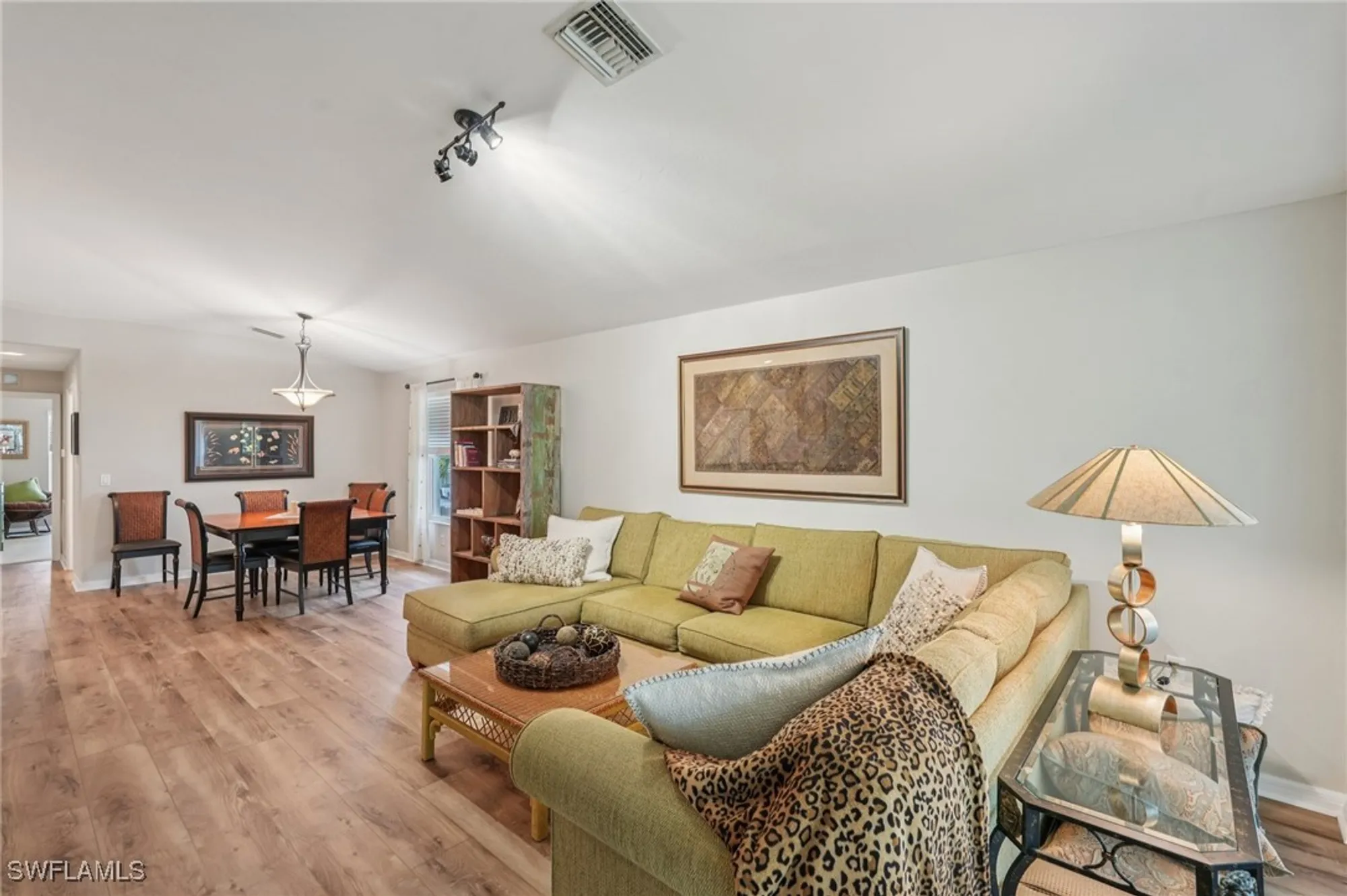 Property Slideshow image 3 of 18 | 9583 hemingway ln 4309, Fort Myers, FL, 33913