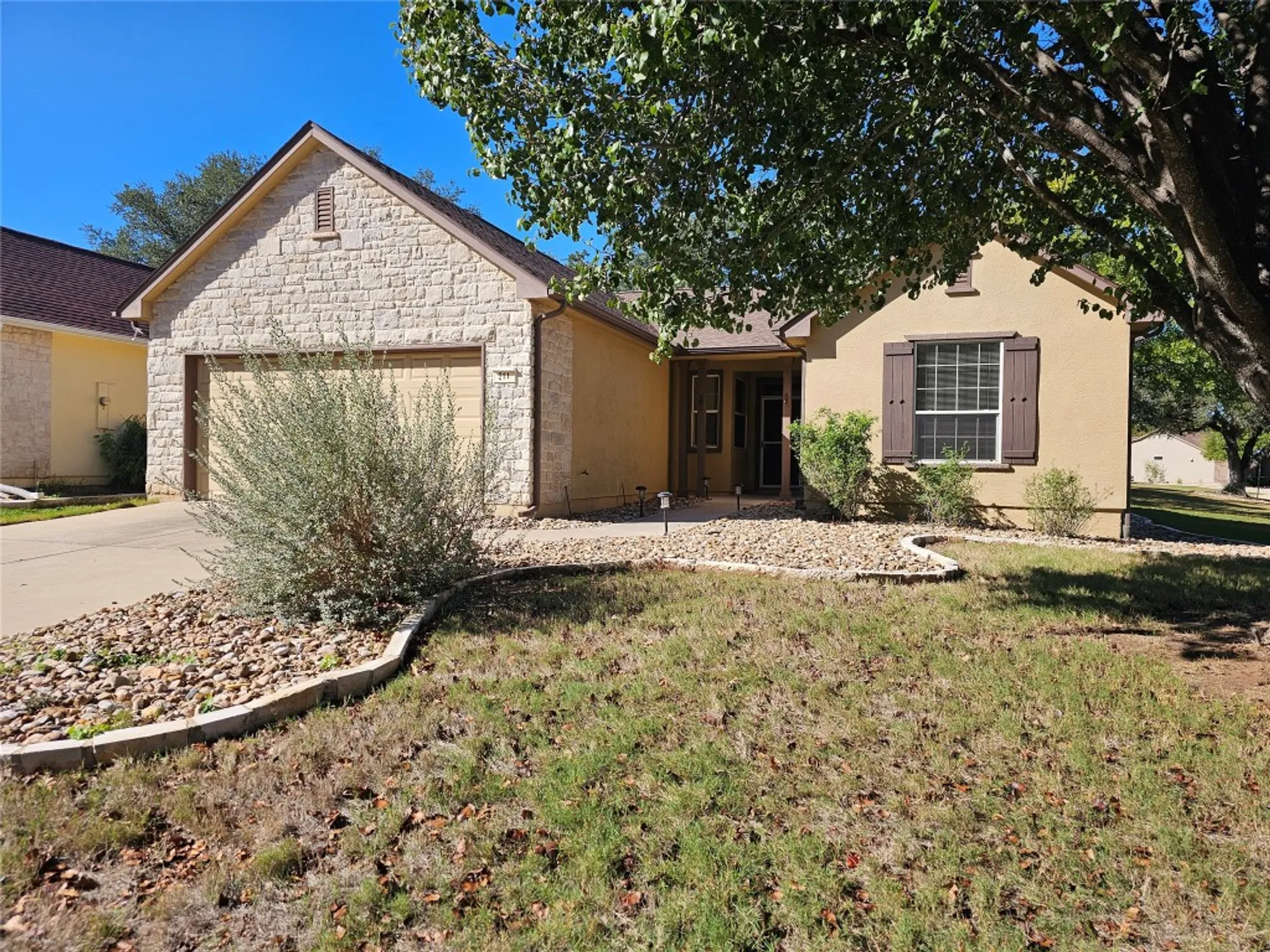 Property Slideshow image 2 of 35 | 211 red poppy trl, Georgetown, TX, 78633