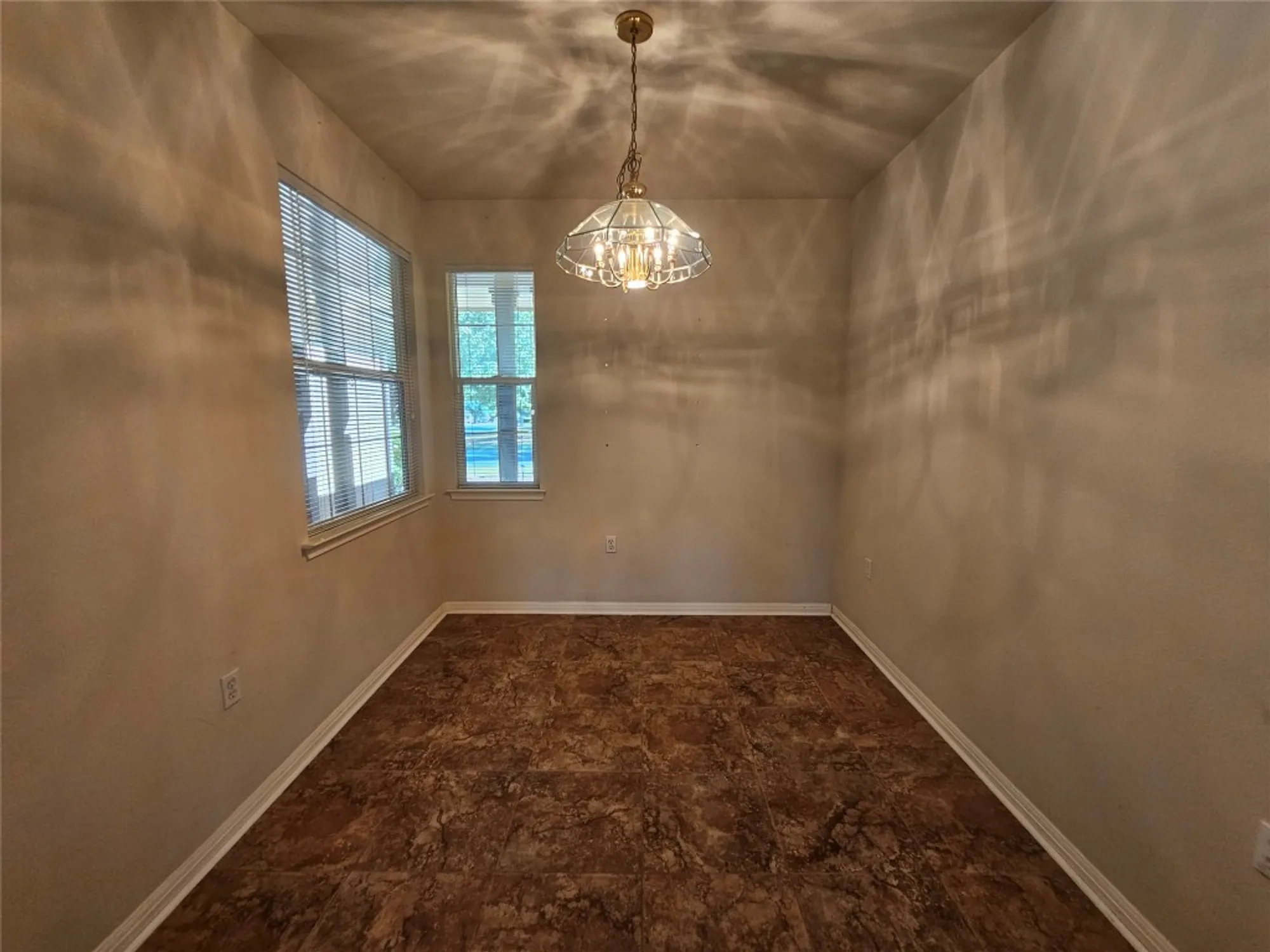 Property Slideshow image 21 of 35 | 211 red poppy trl, Georgetown, TX, 78633