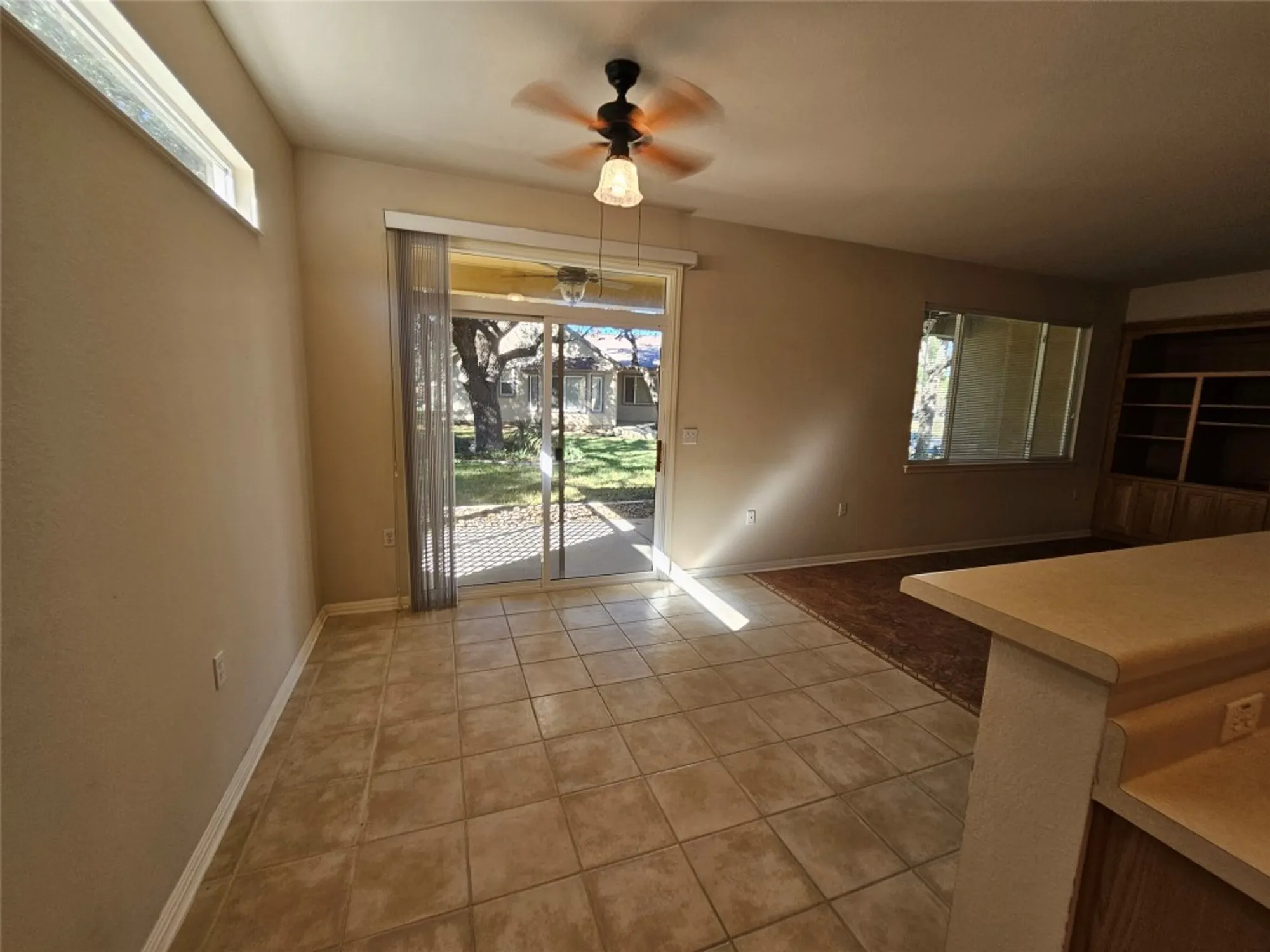 Property Slideshow image 31 of 35 | 211 red poppy trl, Georgetown, TX, 78633