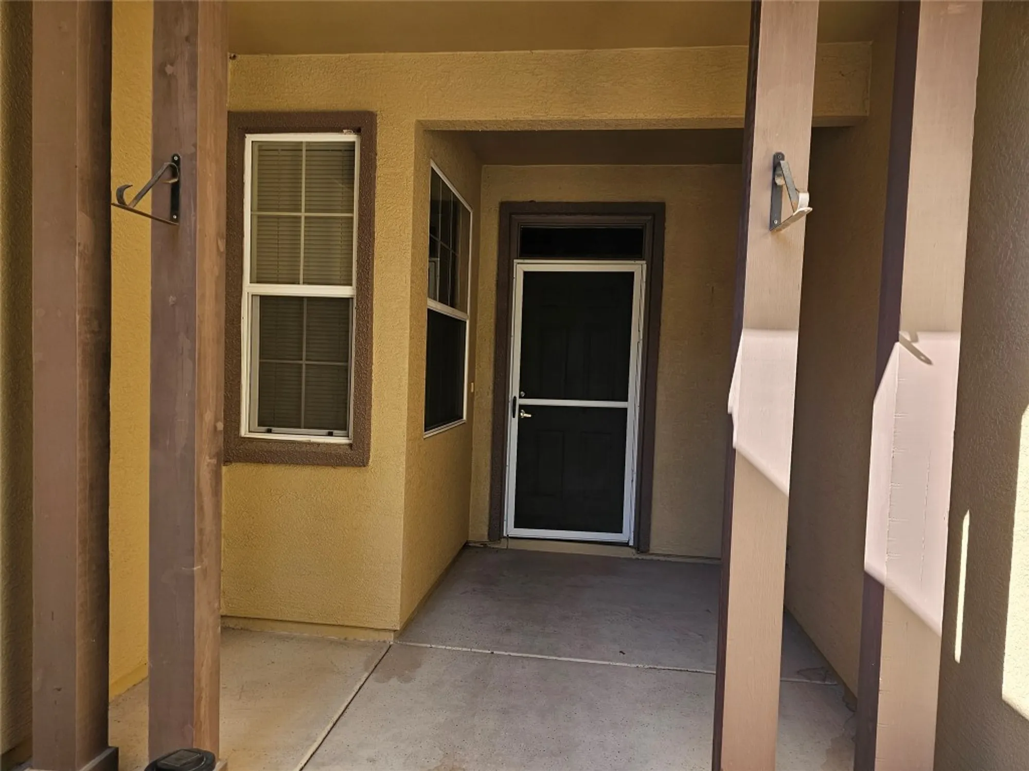 Property Slideshow image 4 of 35 | 211 red poppy trl, Georgetown, TX, 78633