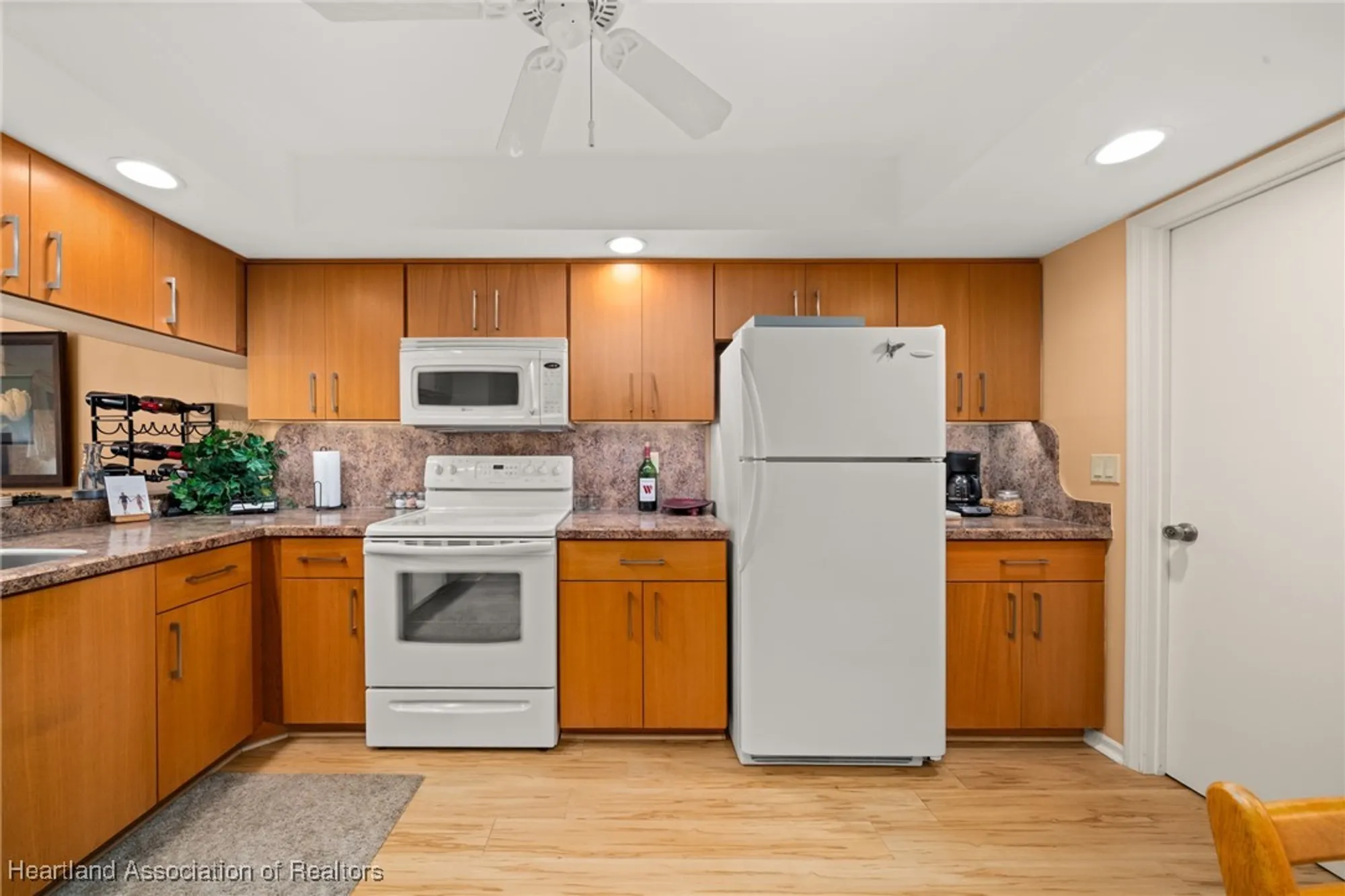 Property Slideshow image 16 of 40 | 3312 waterwood dr, Sebring, FL, 33872