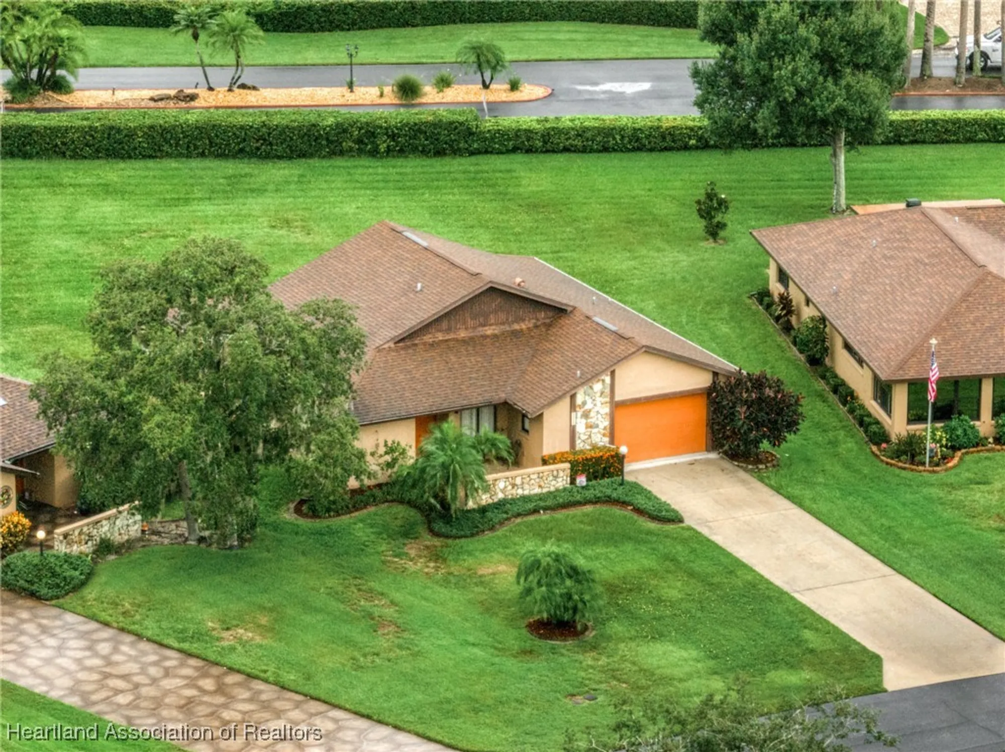 Property Slideshow image 1 of 40 | 3312 waterwood dr, Sebring, FL, 33872