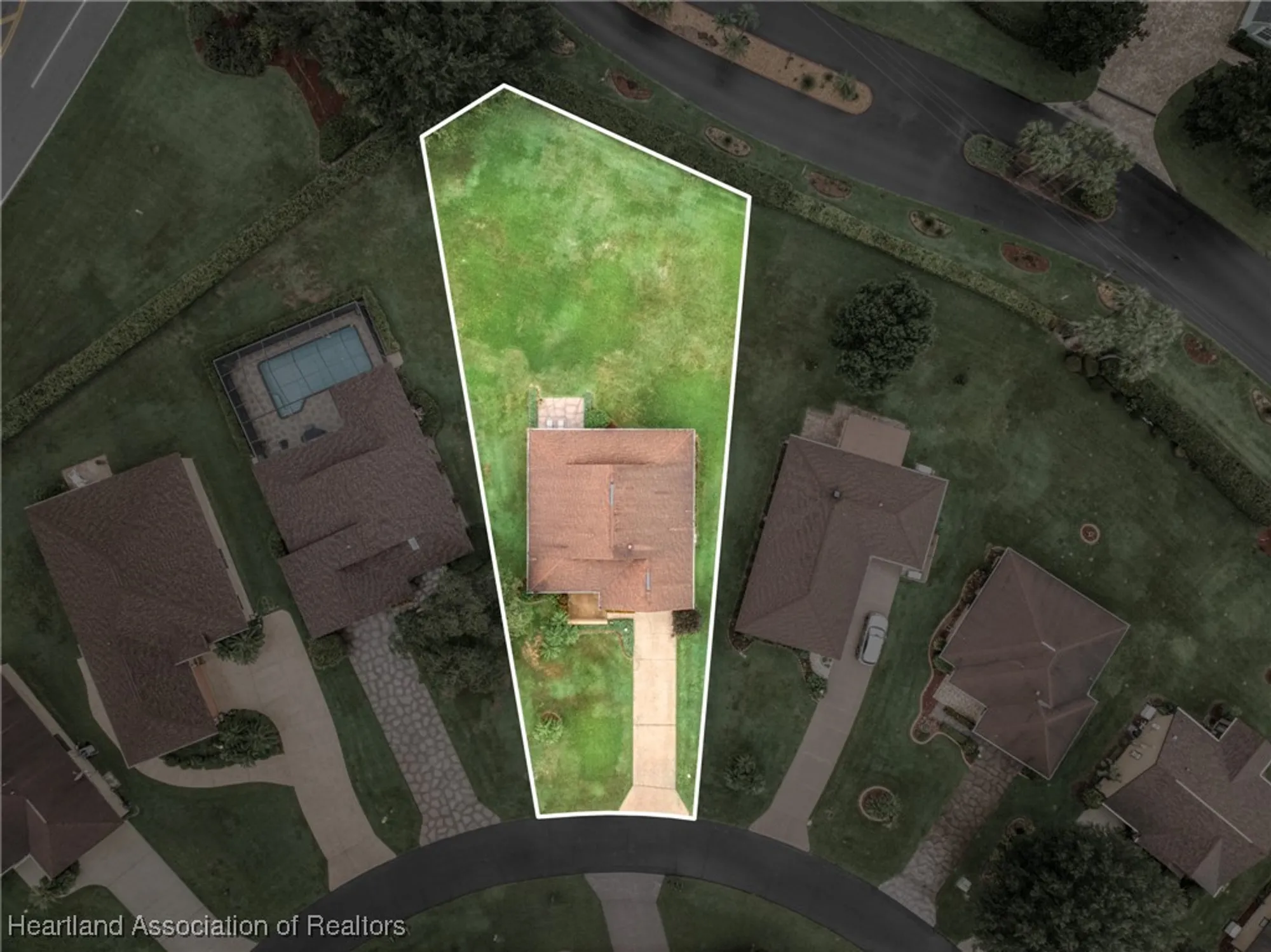 Property Slideshow image 38 of 40 | 3312 waterwood dr, Sebring, FL, 33872