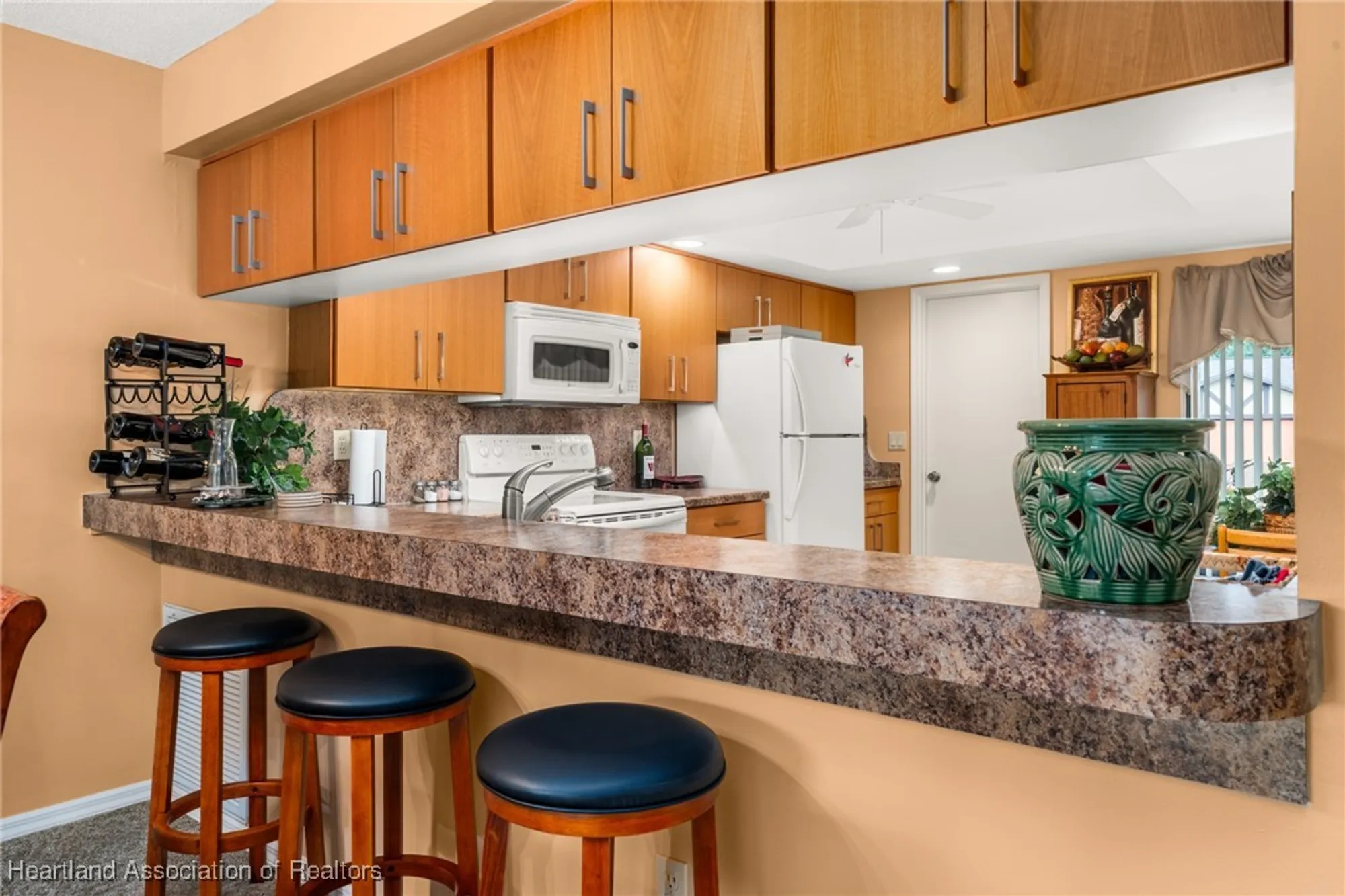 Property Slideshow image 9 of 40 | 3312 waterwood dr, Sebring, FL, 33872