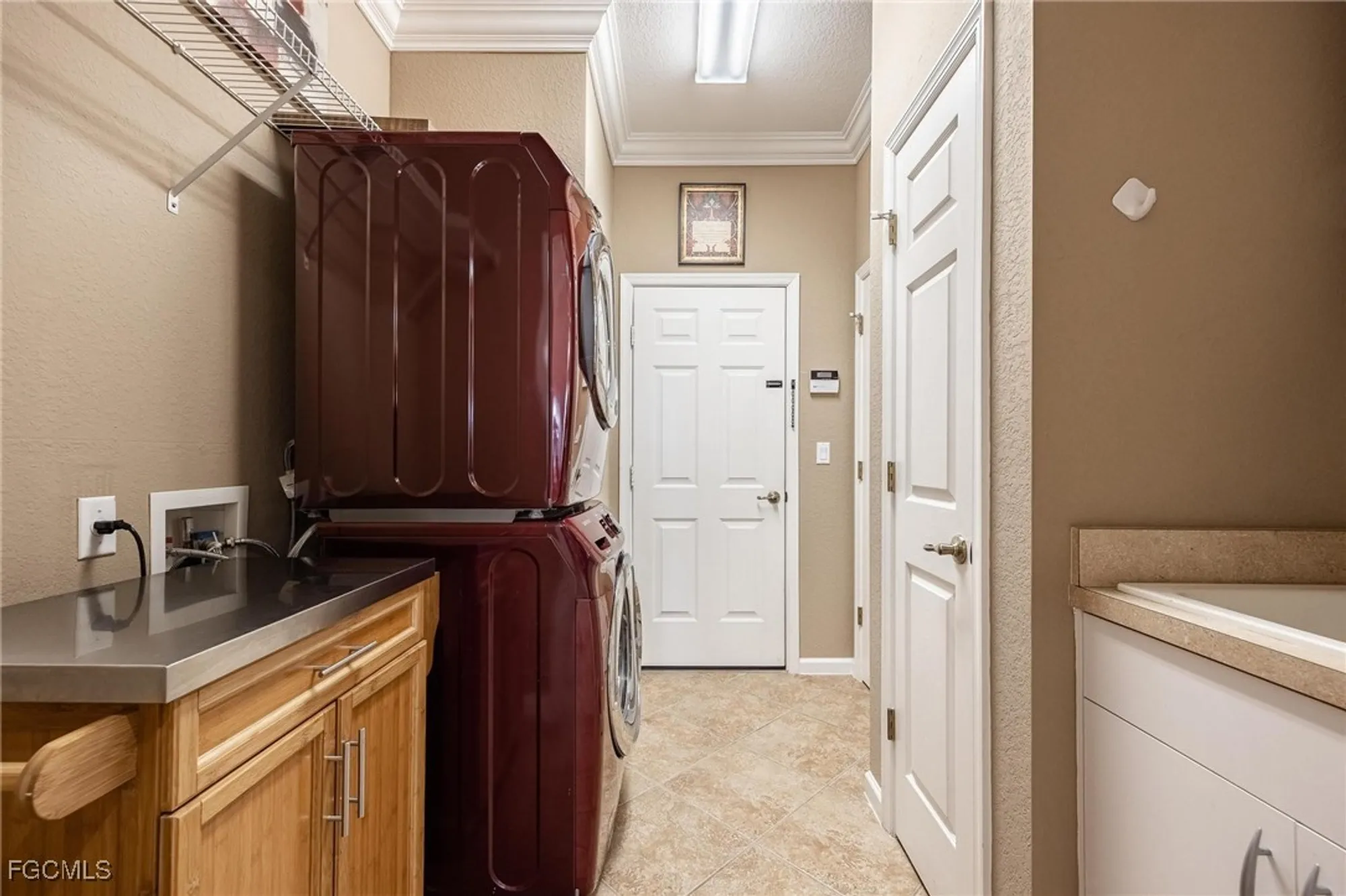 Property Slideshow image 17 of 50 | 3791 lakeview isle ct, Fort Myers, FL, 33905