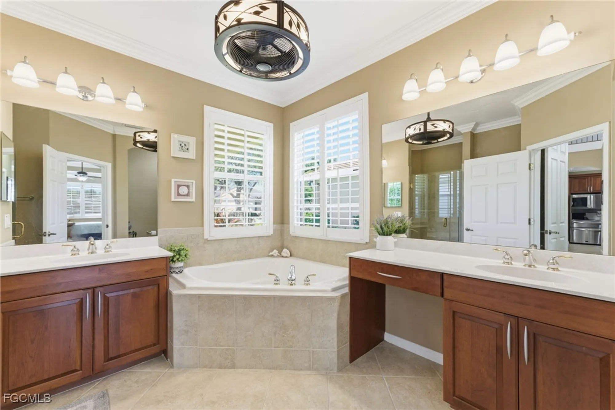 Property Slideshow image 21 of 50 | 3791 lakeview isle ct, Fort Myers, FL, 33905