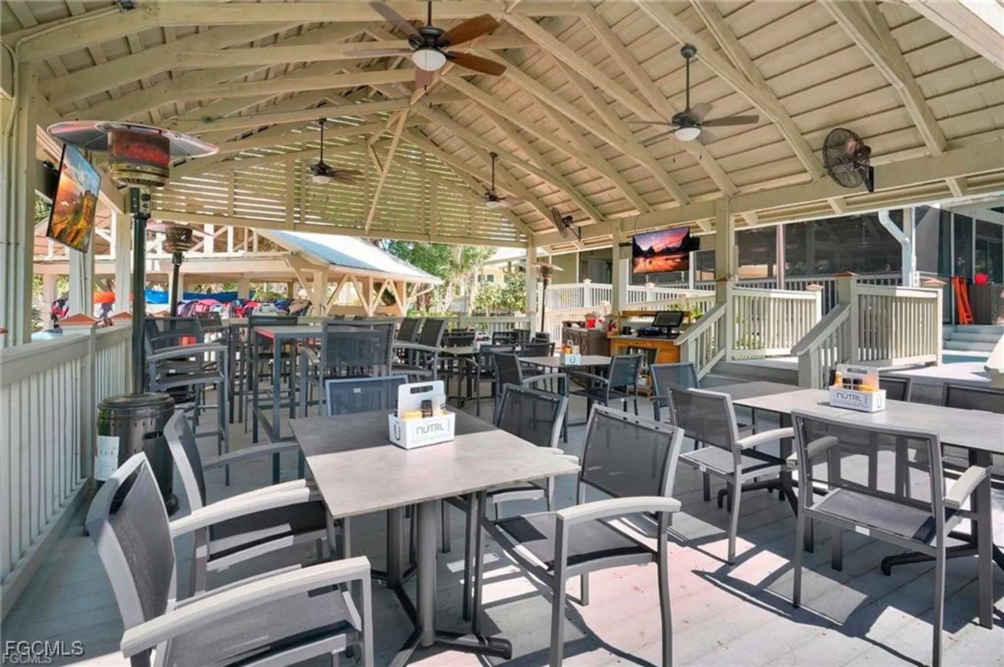 Property Slideshow image 48 of 50 | 3791 lakeview isle ct, Fort Myers, FL, 33905