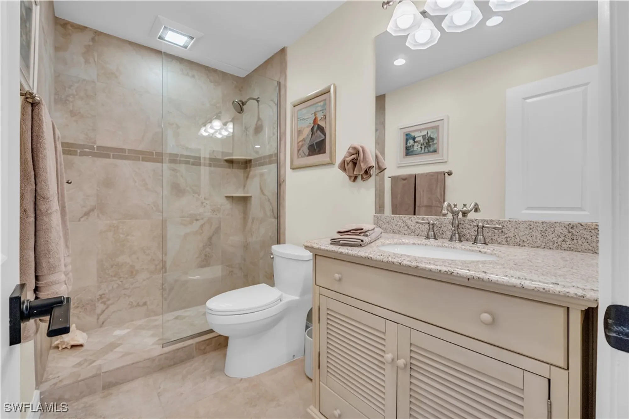 Property Slideshow image 17 of 38 | 1950 gulf shore blvd 201, Naples, FL, 34102
