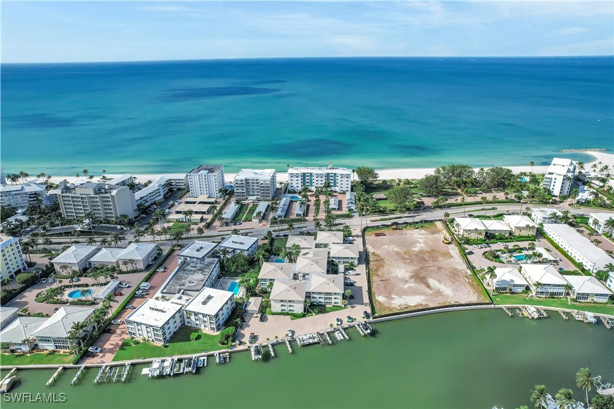 Property Slideshow image 37 of 38 | 1950 gulf shore blvd 201, Naples, FL, 34102