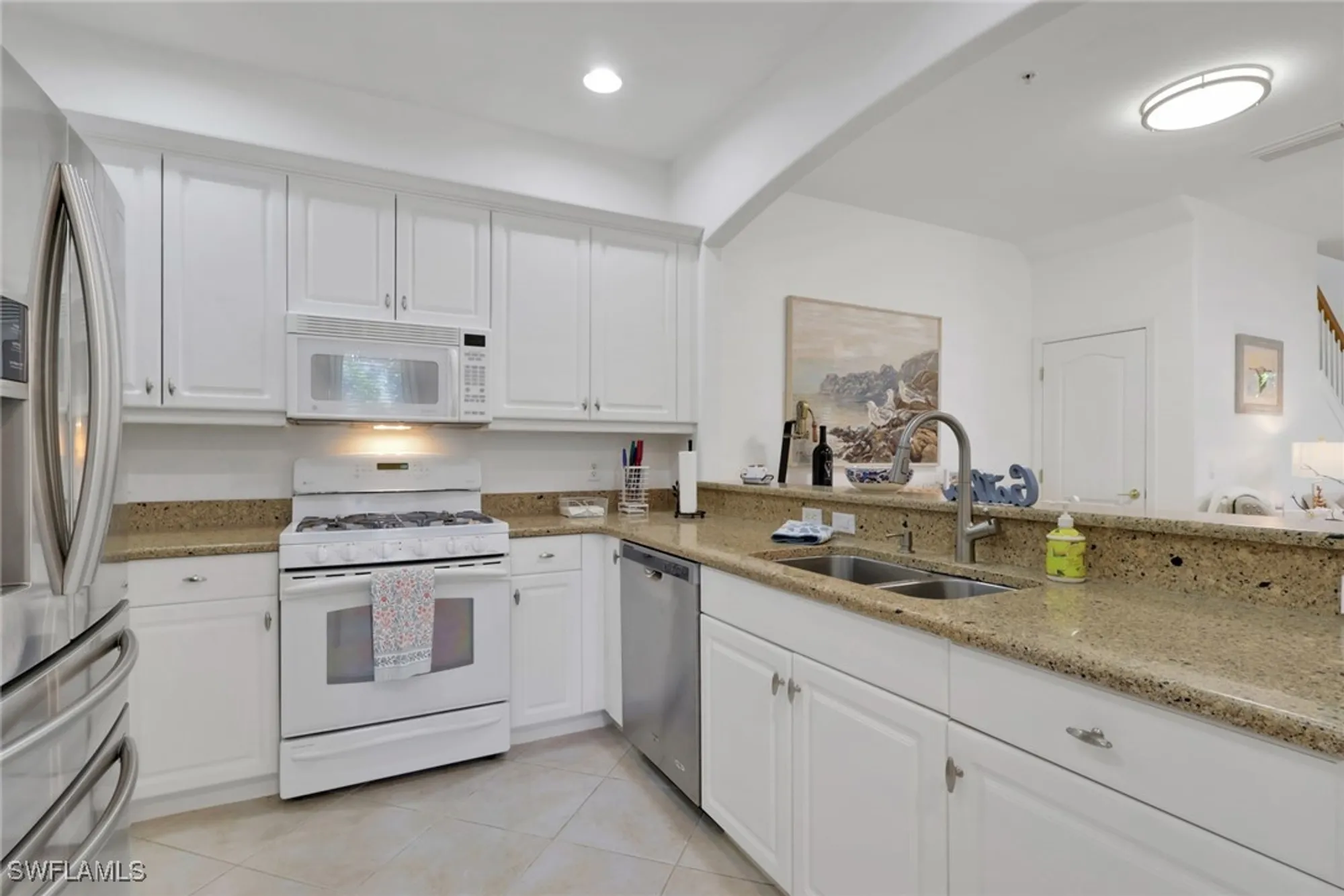 Property Slideshow image 15 of 35 | 3240 cottonwood bnd apt 206, Fort Myers, FL, 33905