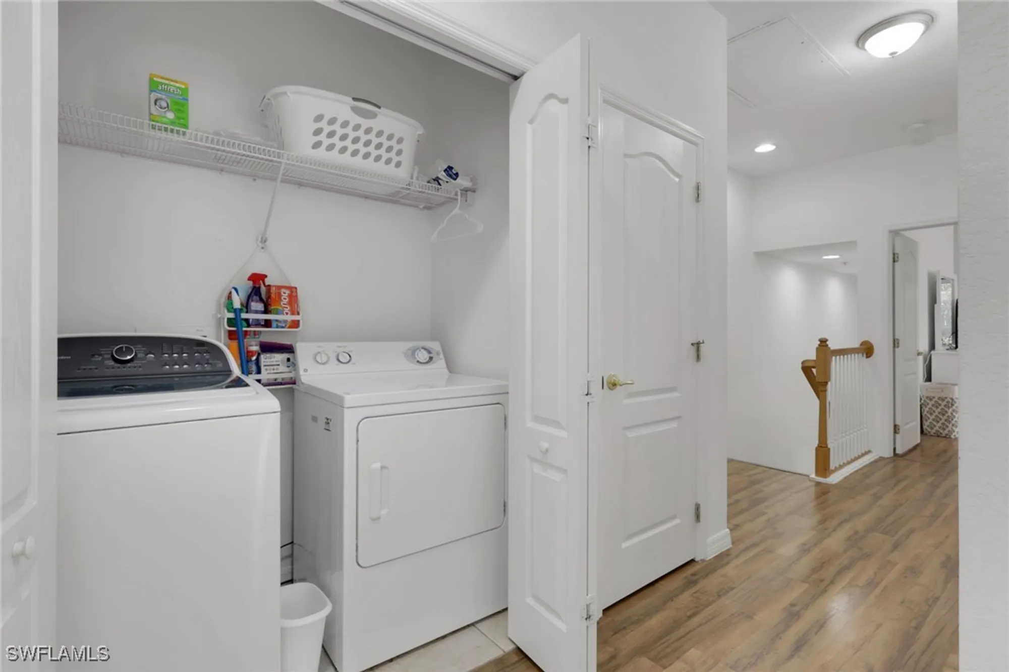 Property Slideshow image 17 of 35 | 3240 cottonwood bnd apt 206, Fort Myers, FL, 33905