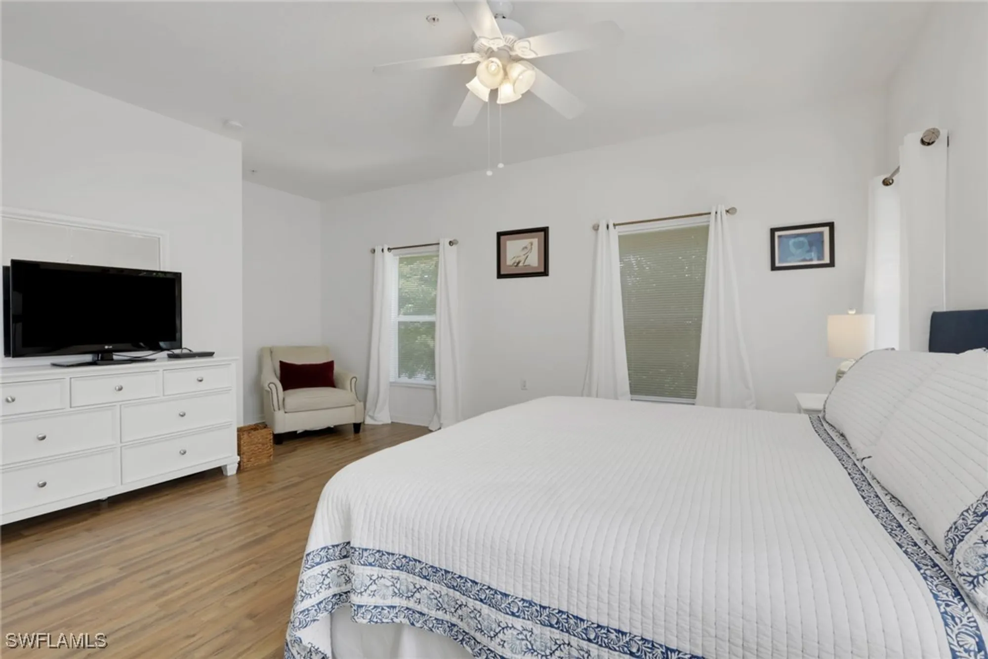 Property Slideshow image 19 of 35 | 3240 cottonwood bnd apt 206, Fort Myers, FL, 33905