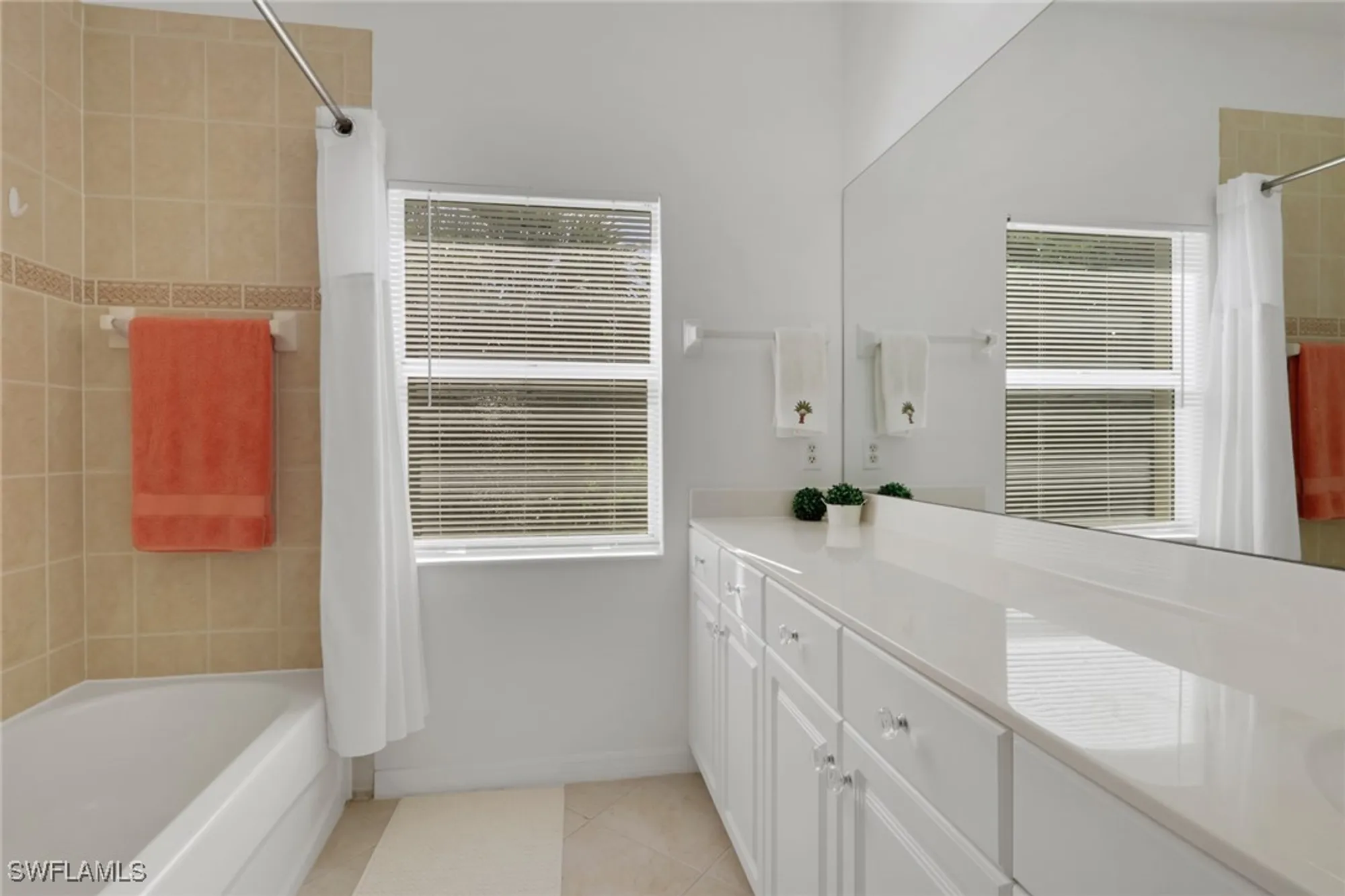 Property Slideshow image 26 of 35 | 3240 cottonwood bnd apt 206, Fort Myers, FL, 33905