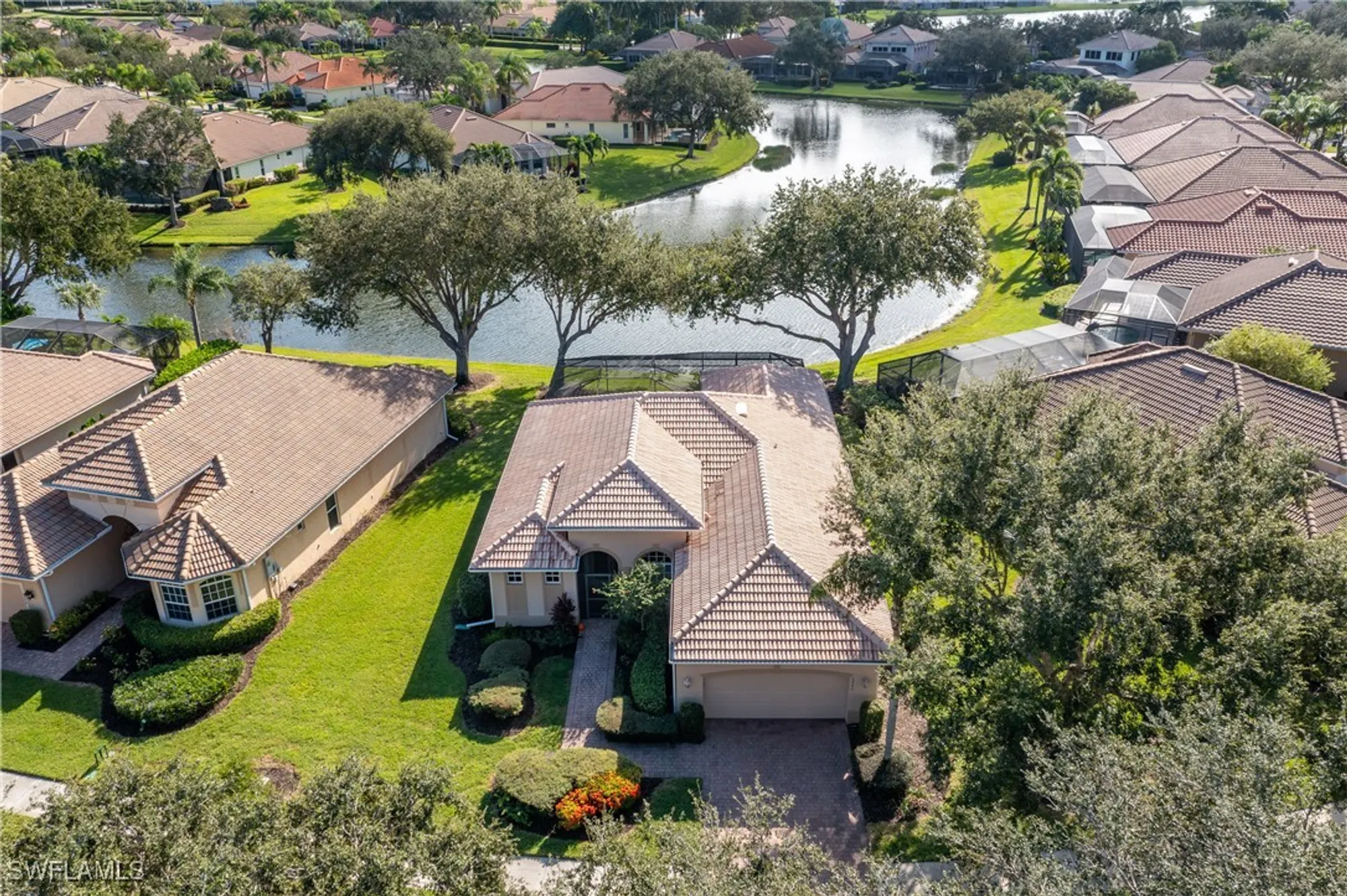 Property Slideshow image 3 of 30 | 6840 bent grass dr, Naples, FL, 34113