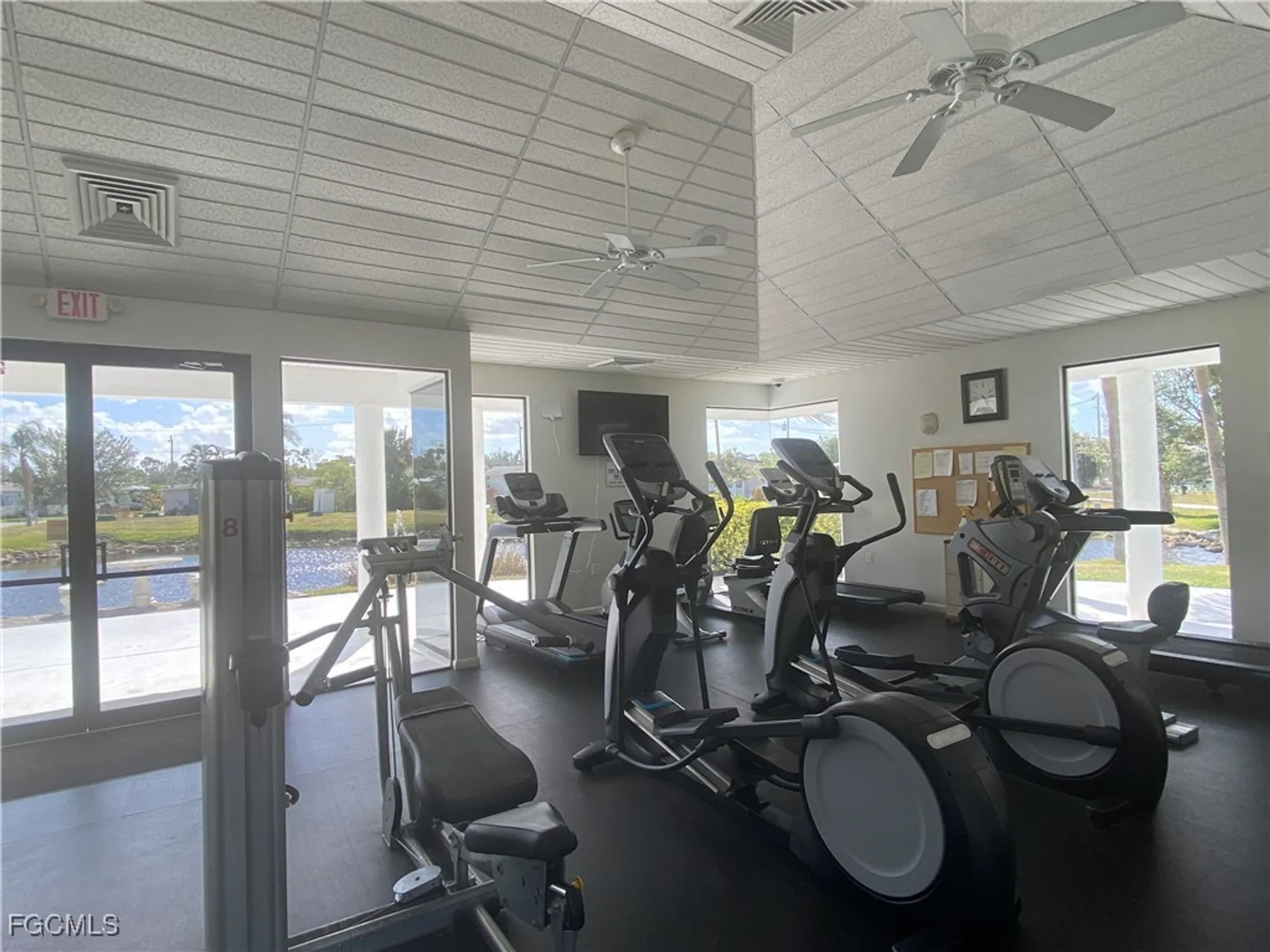 Property Slideshow image 37 of 44 | 5506 virginia dare ln, North Fort Myers, FL, 33917