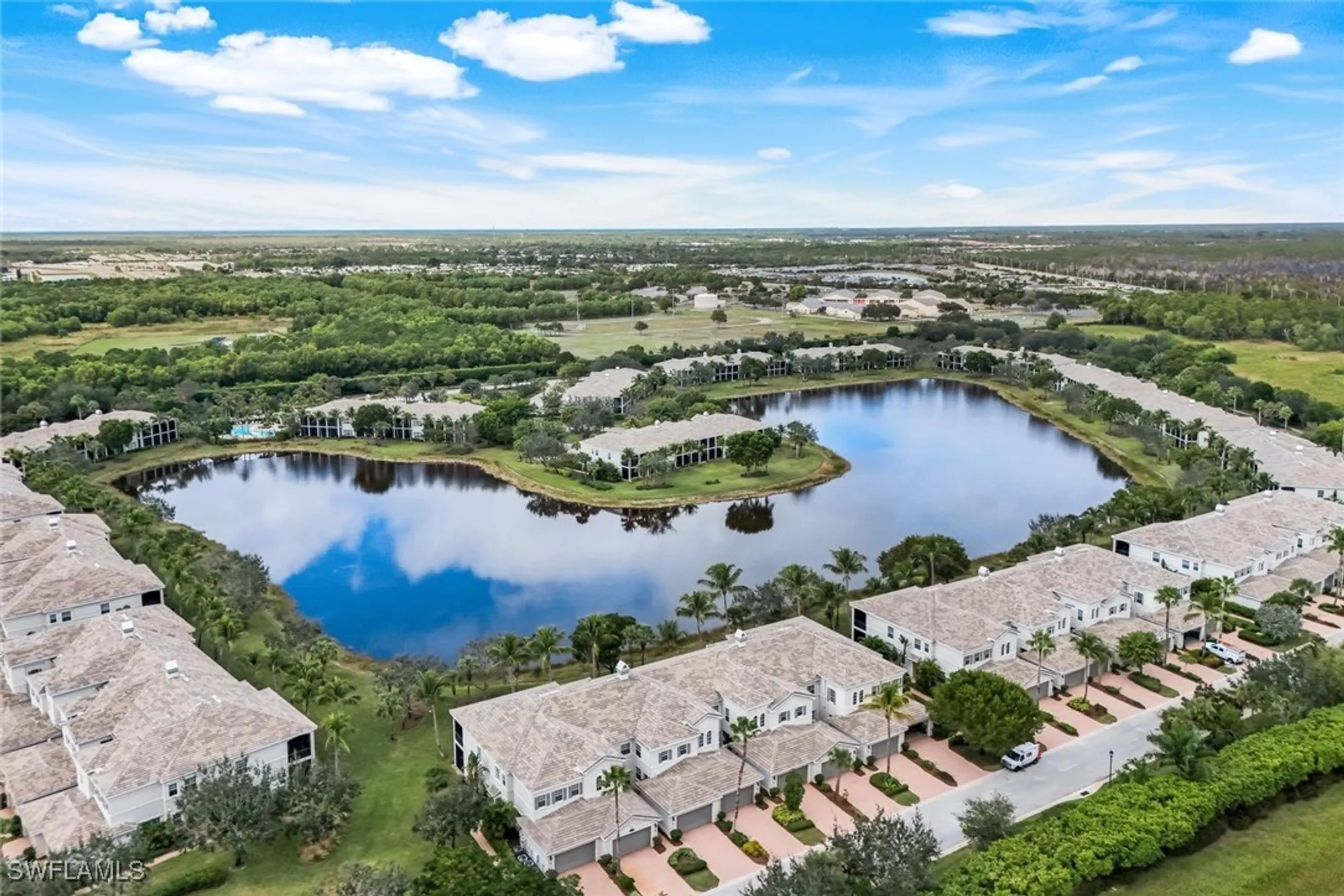 Property Slideshow image 25 of 39 | 9255 museo cir 102, Naples, FL, 34114