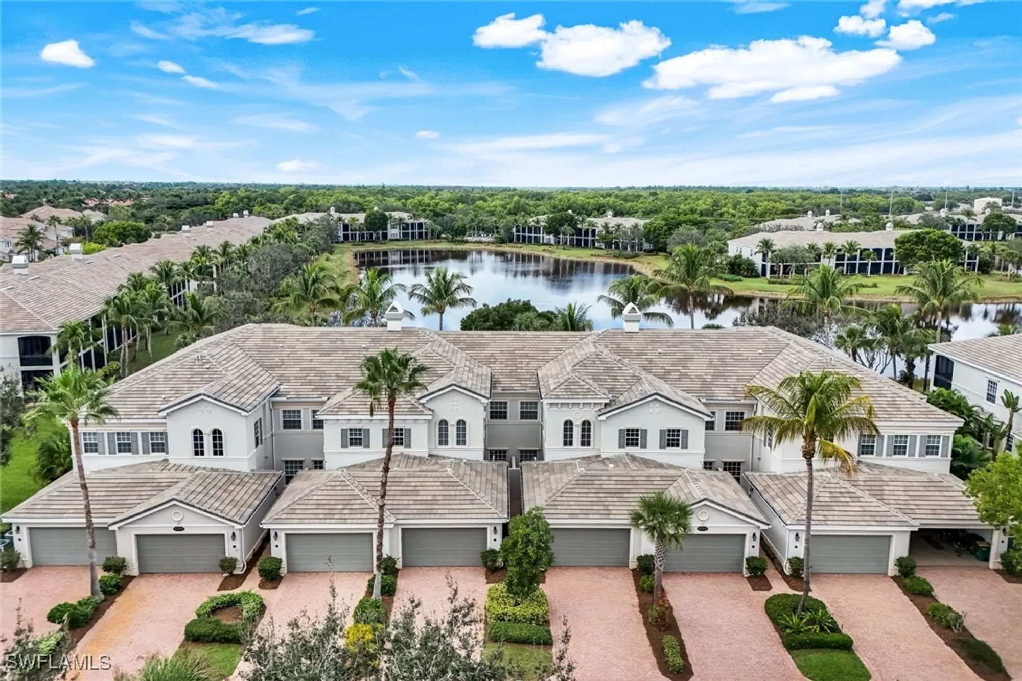 Property Slideshow image 28 of 39 | 9255 museo cir 102, Naples, FL, 34114