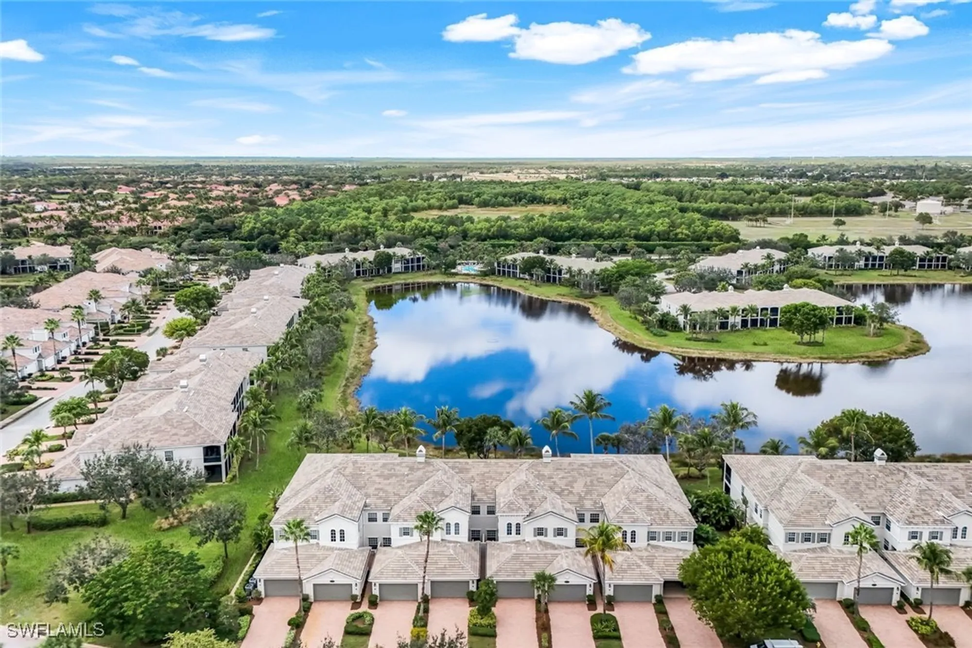 Property Slideshow image 32 of 39 | 9255 museo cir 102, Naples, FL, 34114