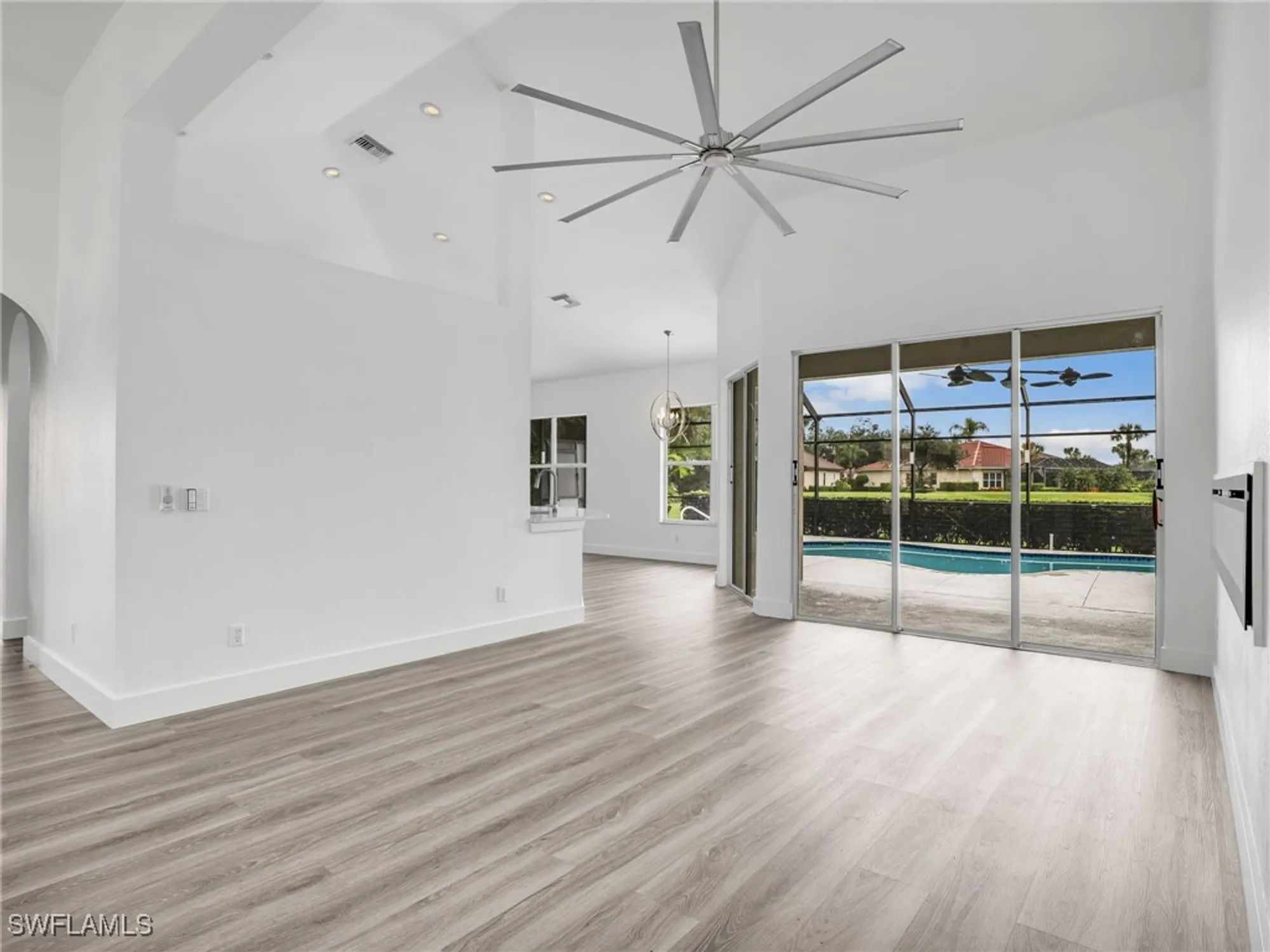 Property Slideshow image 16 of 49 | 8983 mustang island cir, Naples, FL, 34113