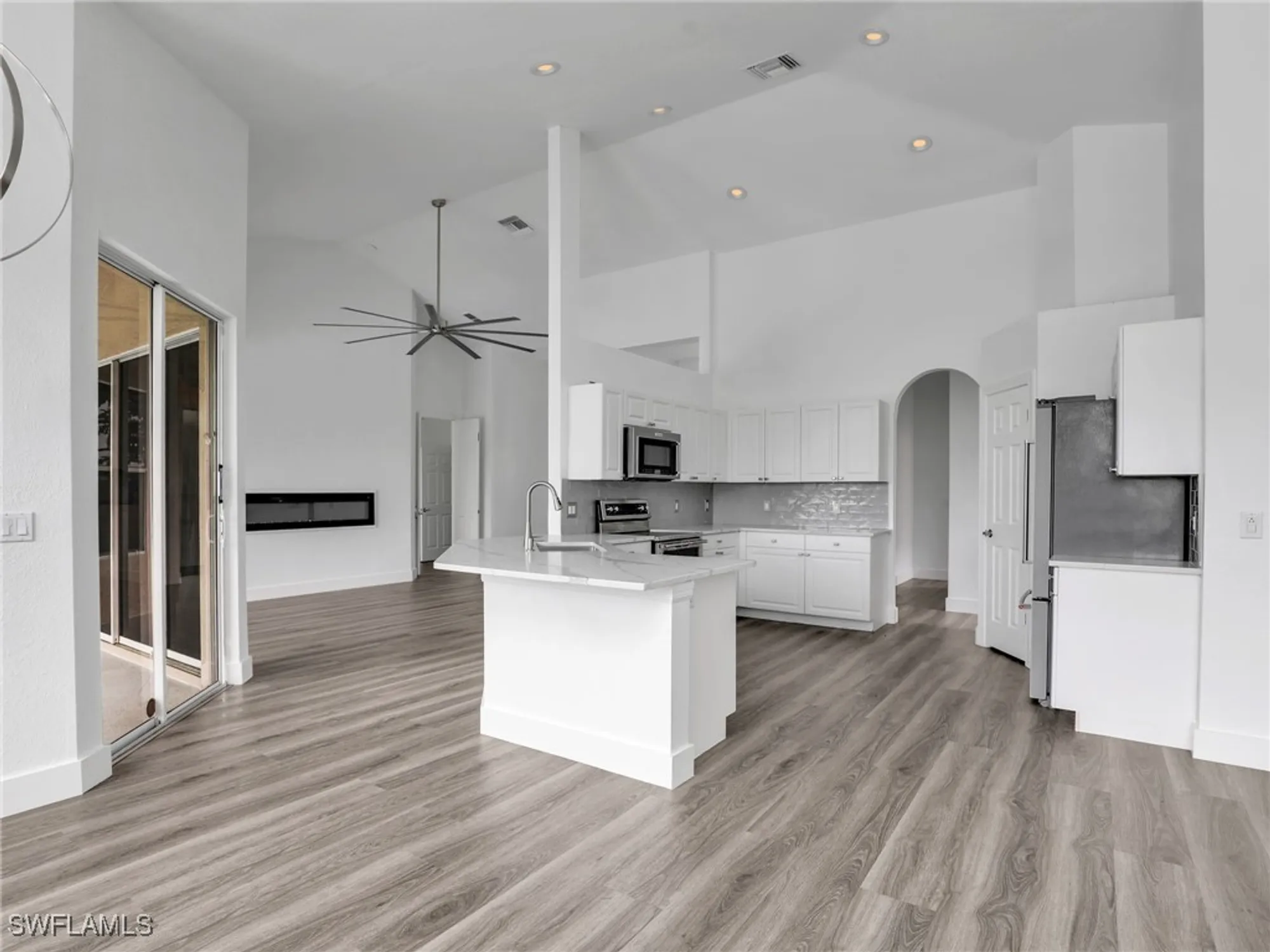 Property Slideshow image 25 of 49 | 8983 mustang island cir, Naples, FL, 34113