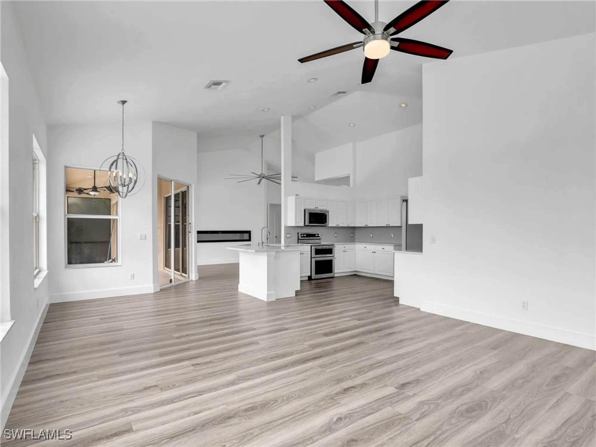 Property Slideshow image 21 of 49 | 8983 mustang island cir, Naples, FL, 34113