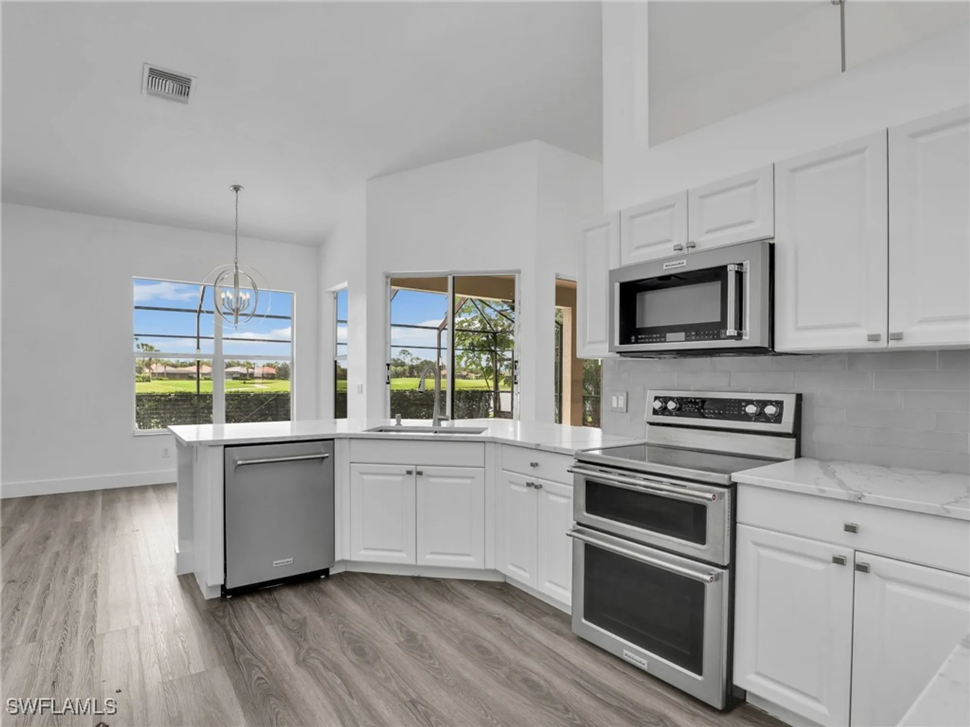 Property Slideshow image 22 of 49 | 8983 mustang island cir, Naples, FL, 34113