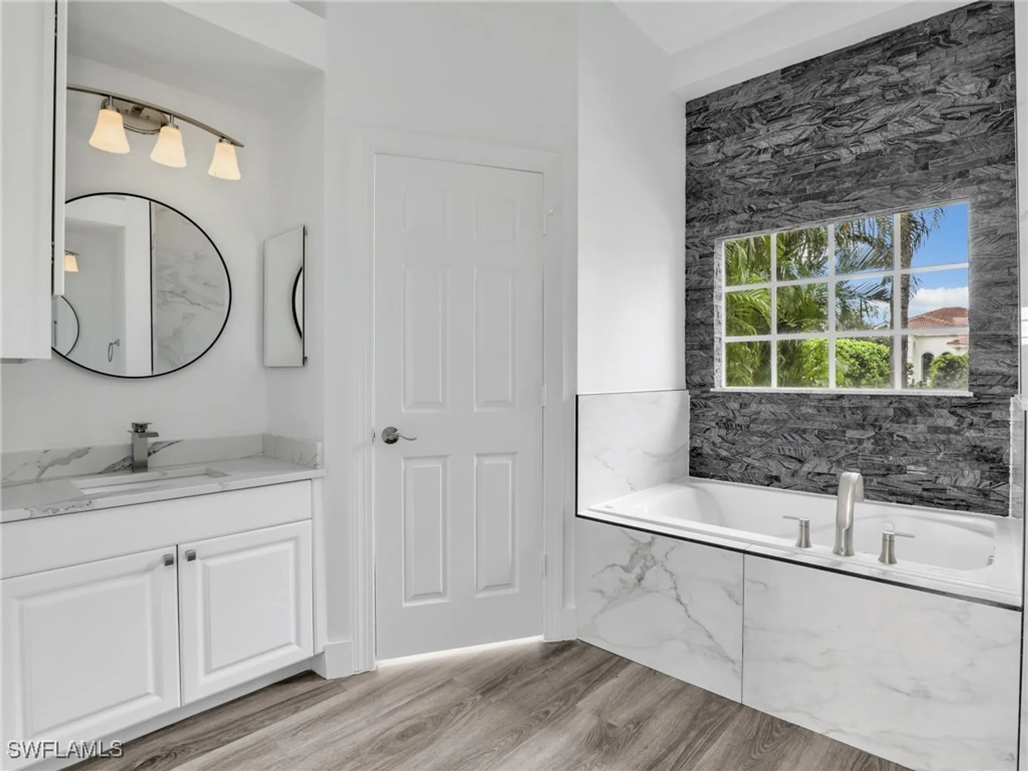 Property Slideshow image 34 of 49 | 8983 mustang island cir, Naples, FL, 34113