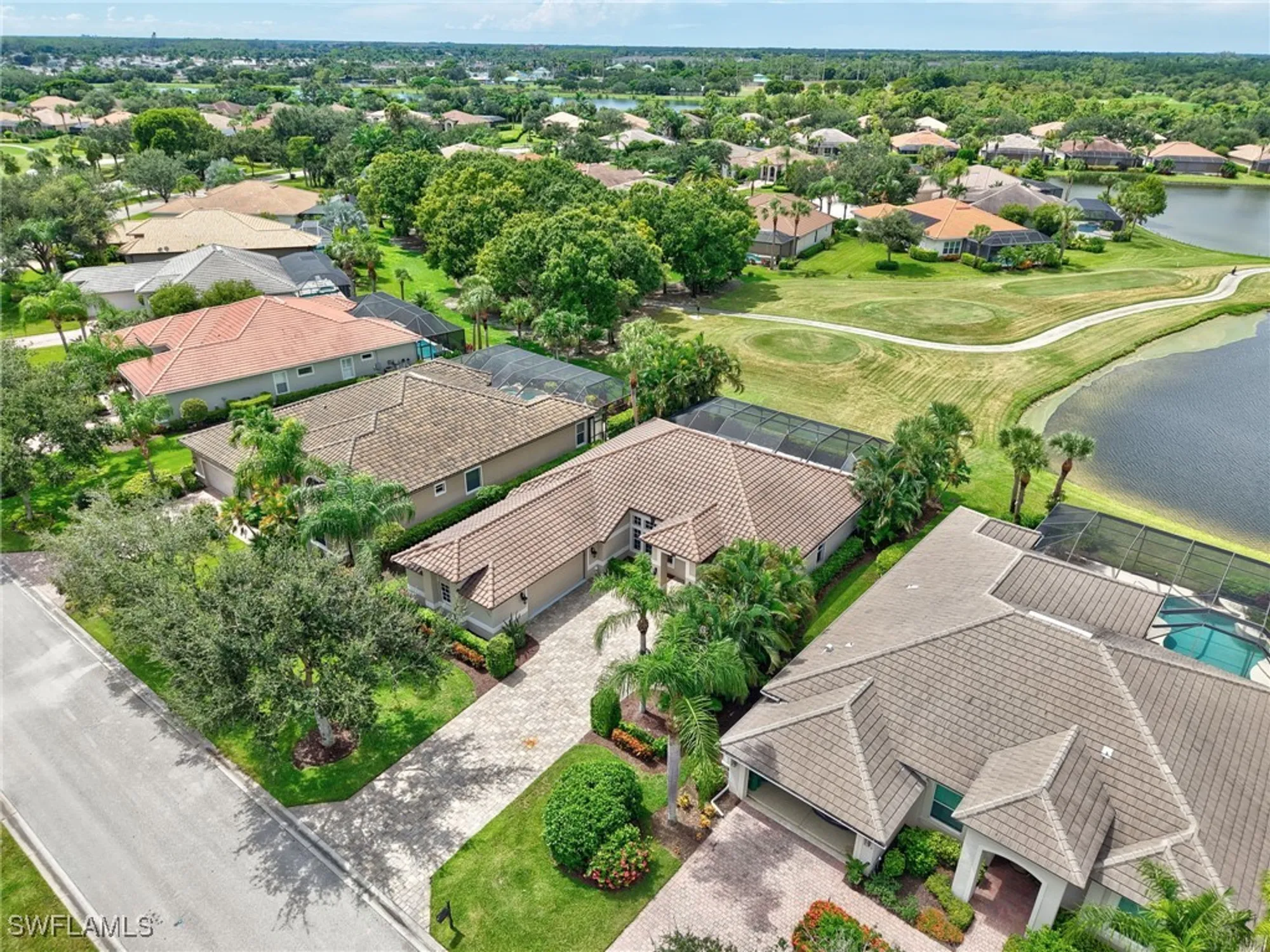 Property Slideshow image 5 of 49 | 8983 mustang island cir, Naples, FL, 34113