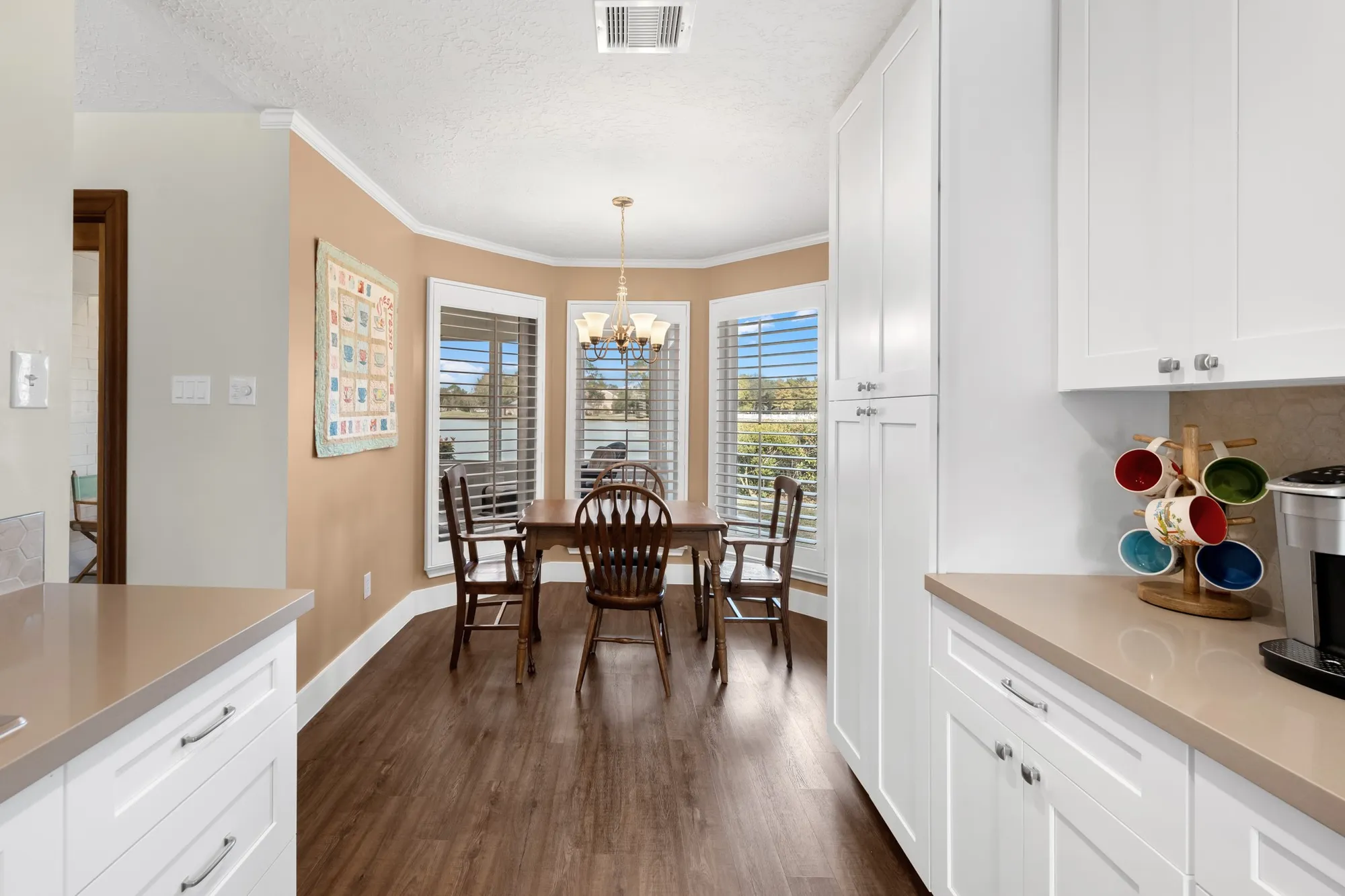 Property Slideshow image 14 of 41 | 2919 n peach hollow cir, Pearland, TX, 77584