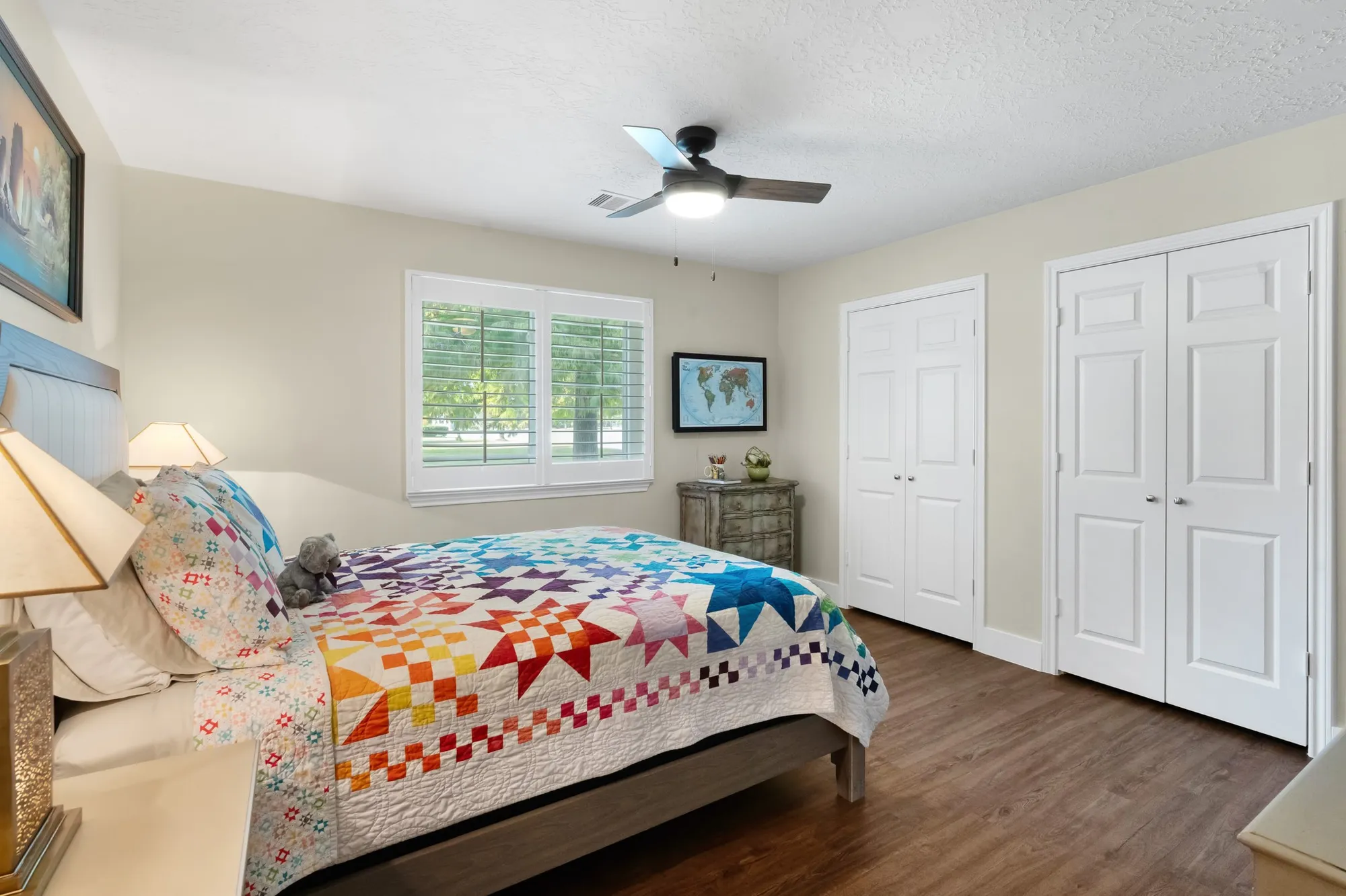 Property Slideshow image 28 of 41 | 2919 n peach hollow cir, Pearland, TX, 77584