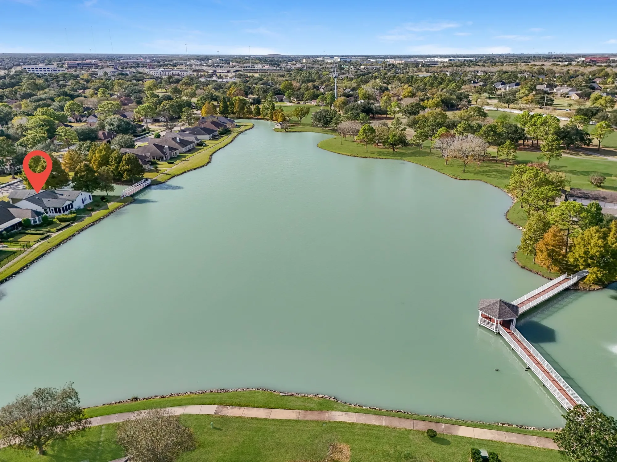 Property Slideshow image 34 of 41 | 2919 n peach hollow cir, Pearland, TX, 77584