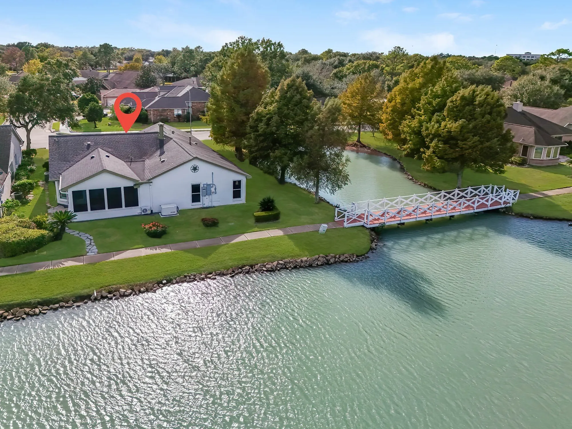 Property Slideshow image 4 of 41 | 2919 n peach hollow cir, Pearland, TX, 77584