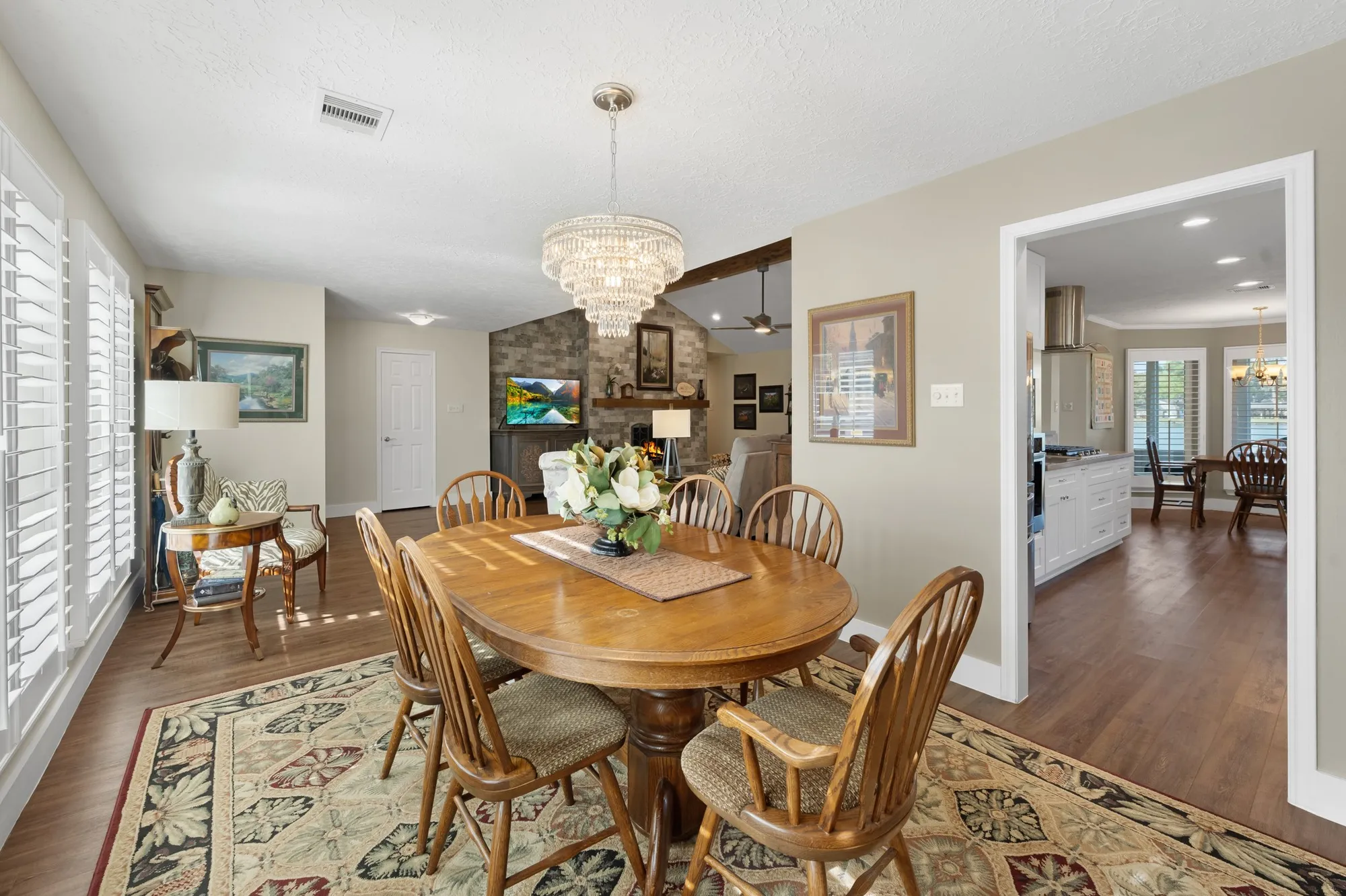 Property Slideshow image 9 of 41 | 2919 n peach hollow cir, Pearland, TX, 77584