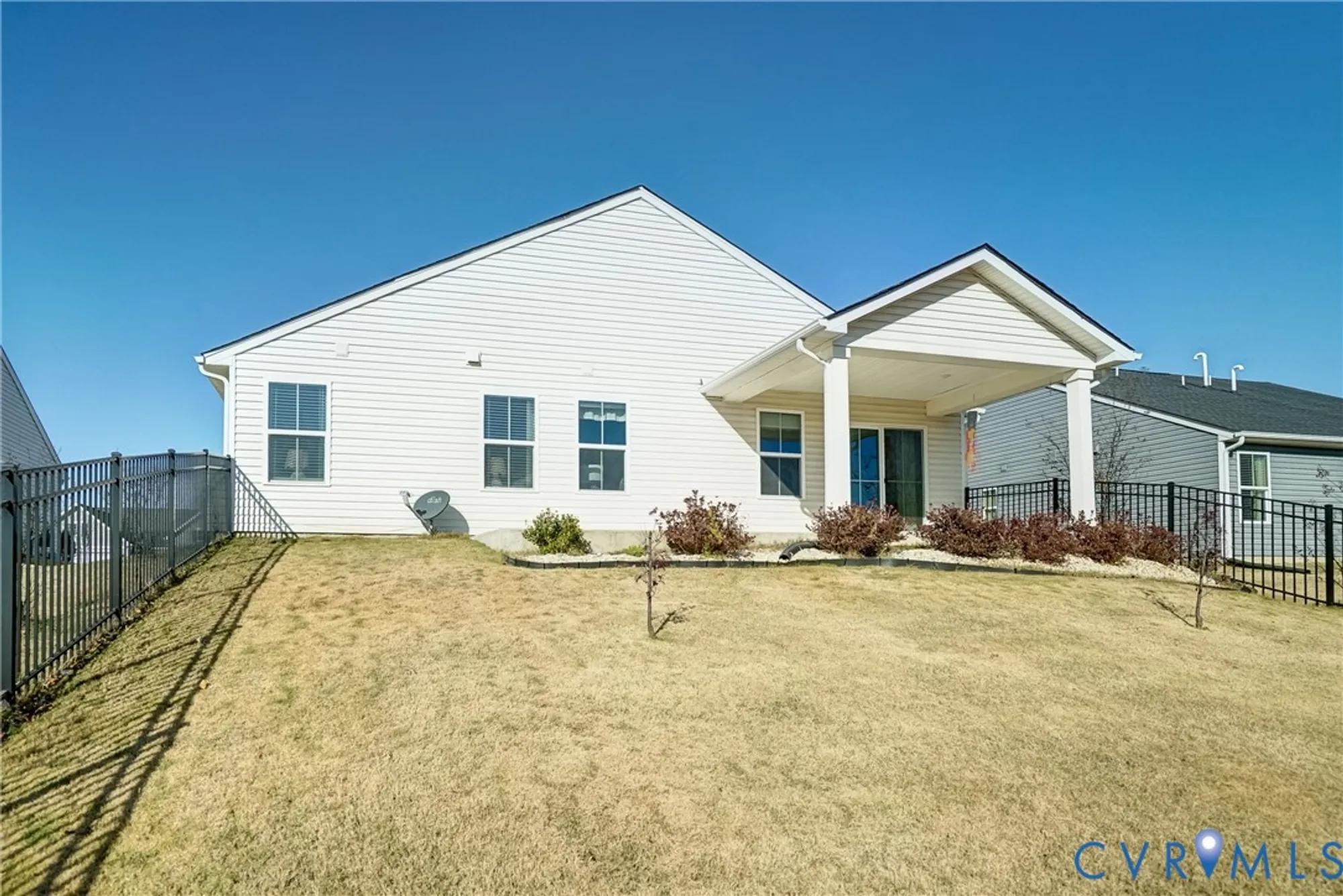 Property Slideshow image 5 of 46 | 7571 southamptonshire way, New Kent, VA, 23124